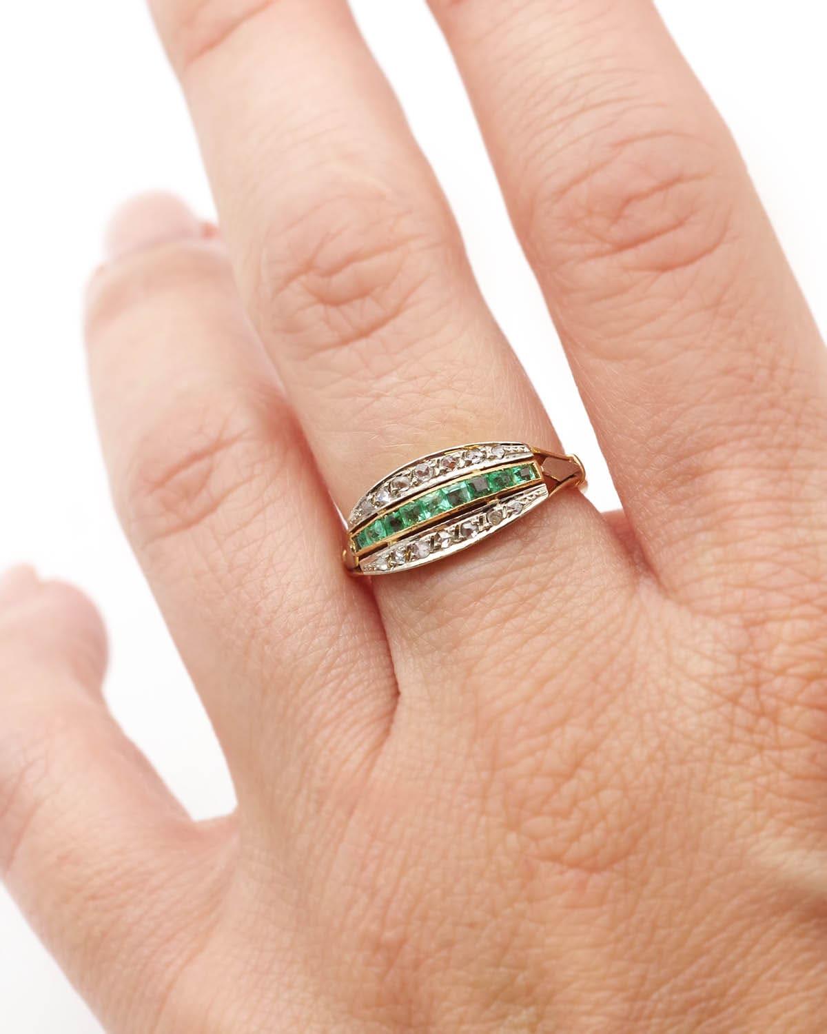 Smaragd-Diamant-Ring in 18k Gold, Art Deco Ring, Bandring, Linienring (Art déco) im Angebot