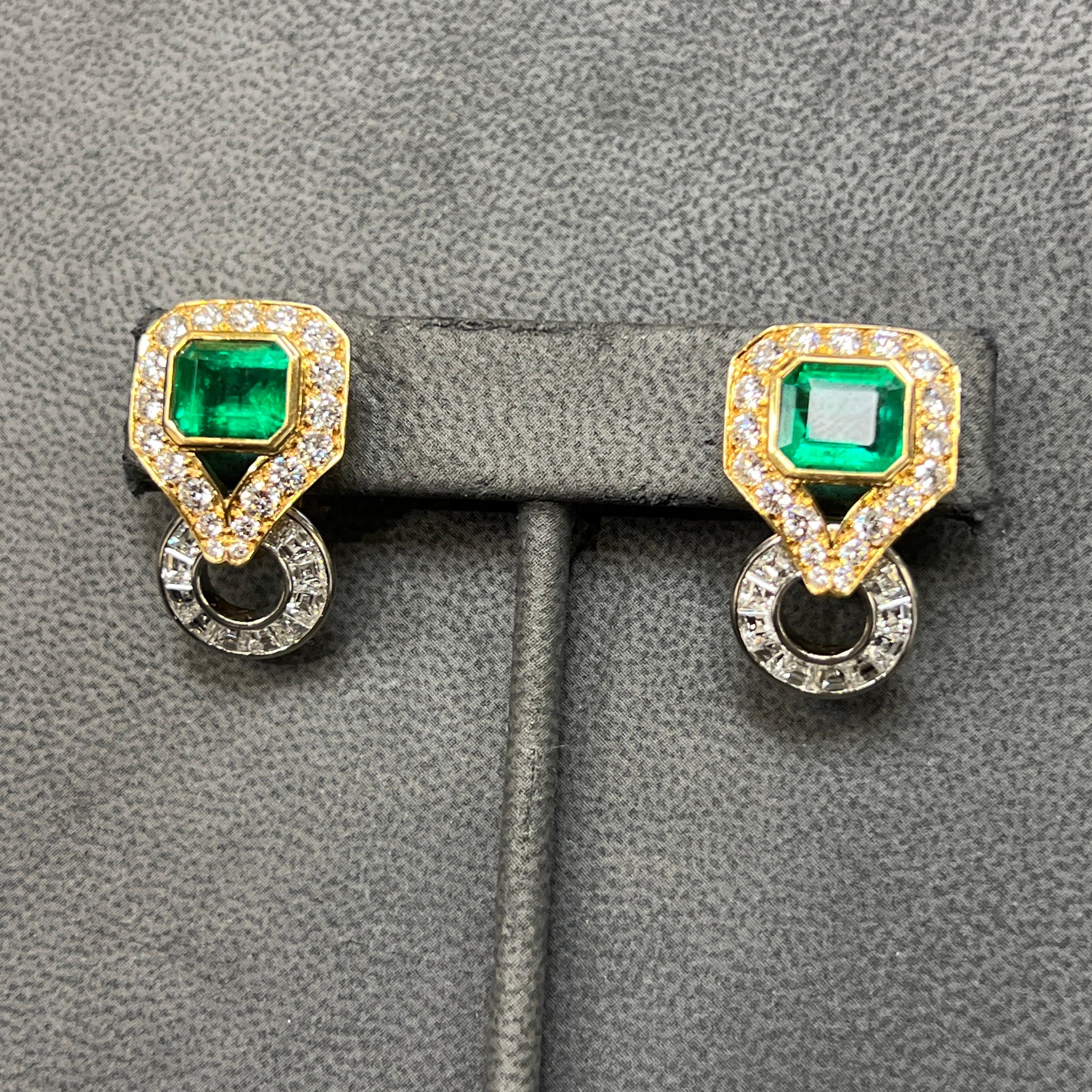 Emerald & Diamond Necklace & Earrings Set For Sale 3