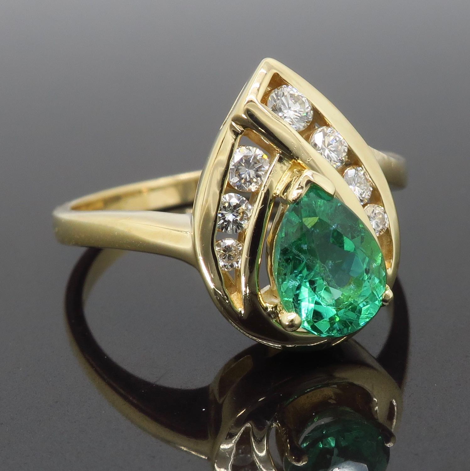 Emerald and Diamond Pear Shaped Ring 4