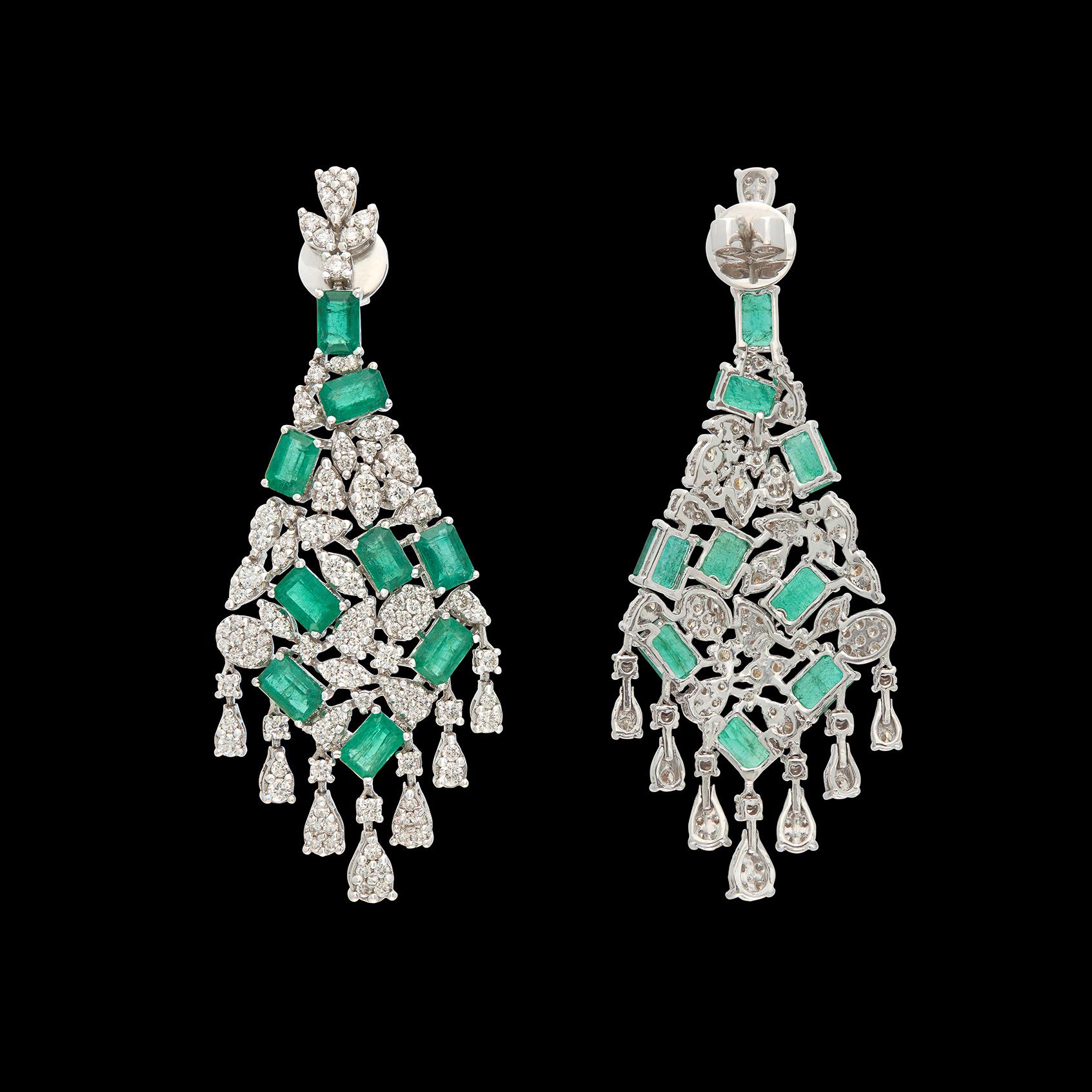 Boucles d'oreilles avec pendentif émeraude et diamant en vente 1