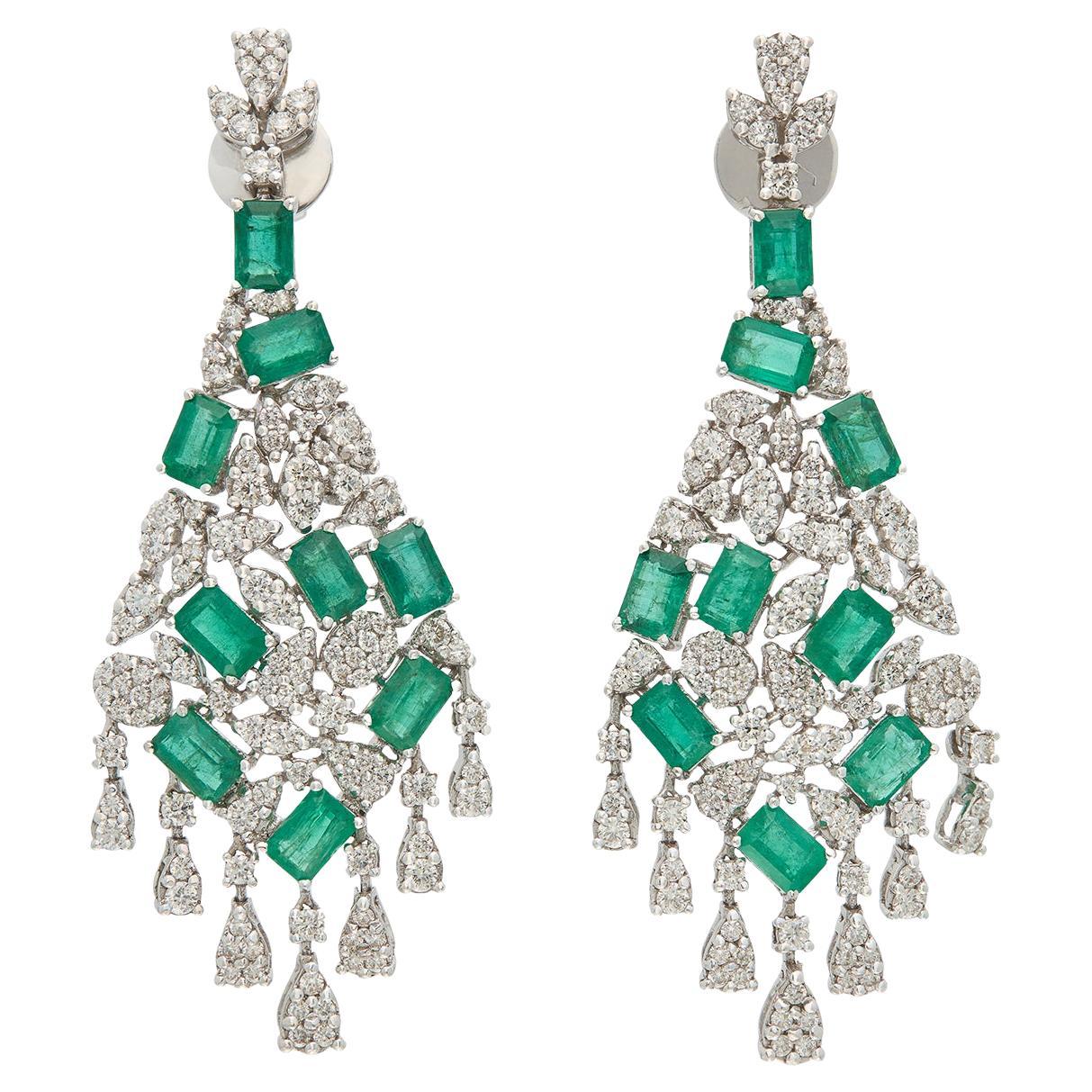 Pendientes Colgantes Esmeralda y Diamante