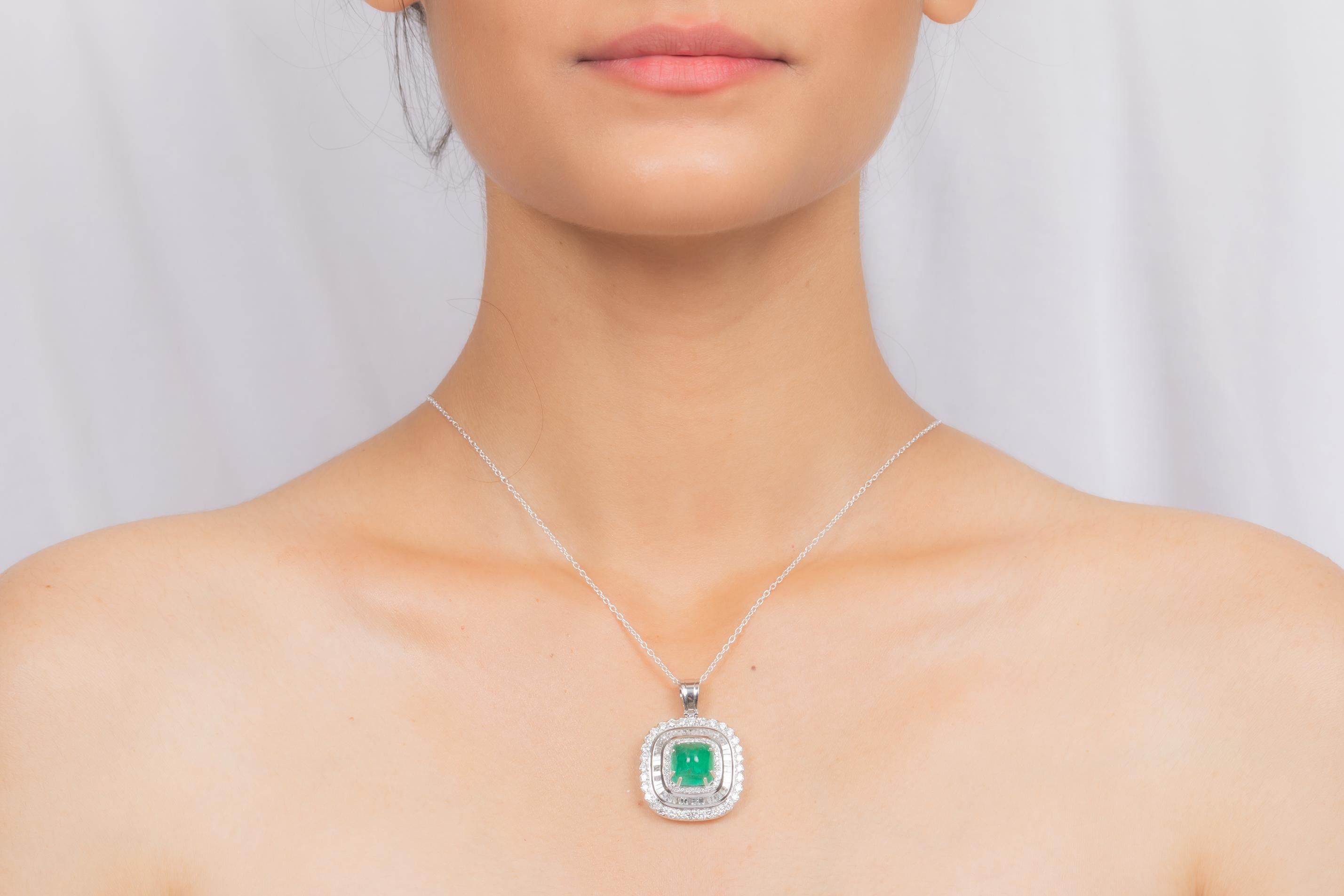 Modern Regal Halo Diamond Emerald Pendant in 18k Solid White Gold For Sale