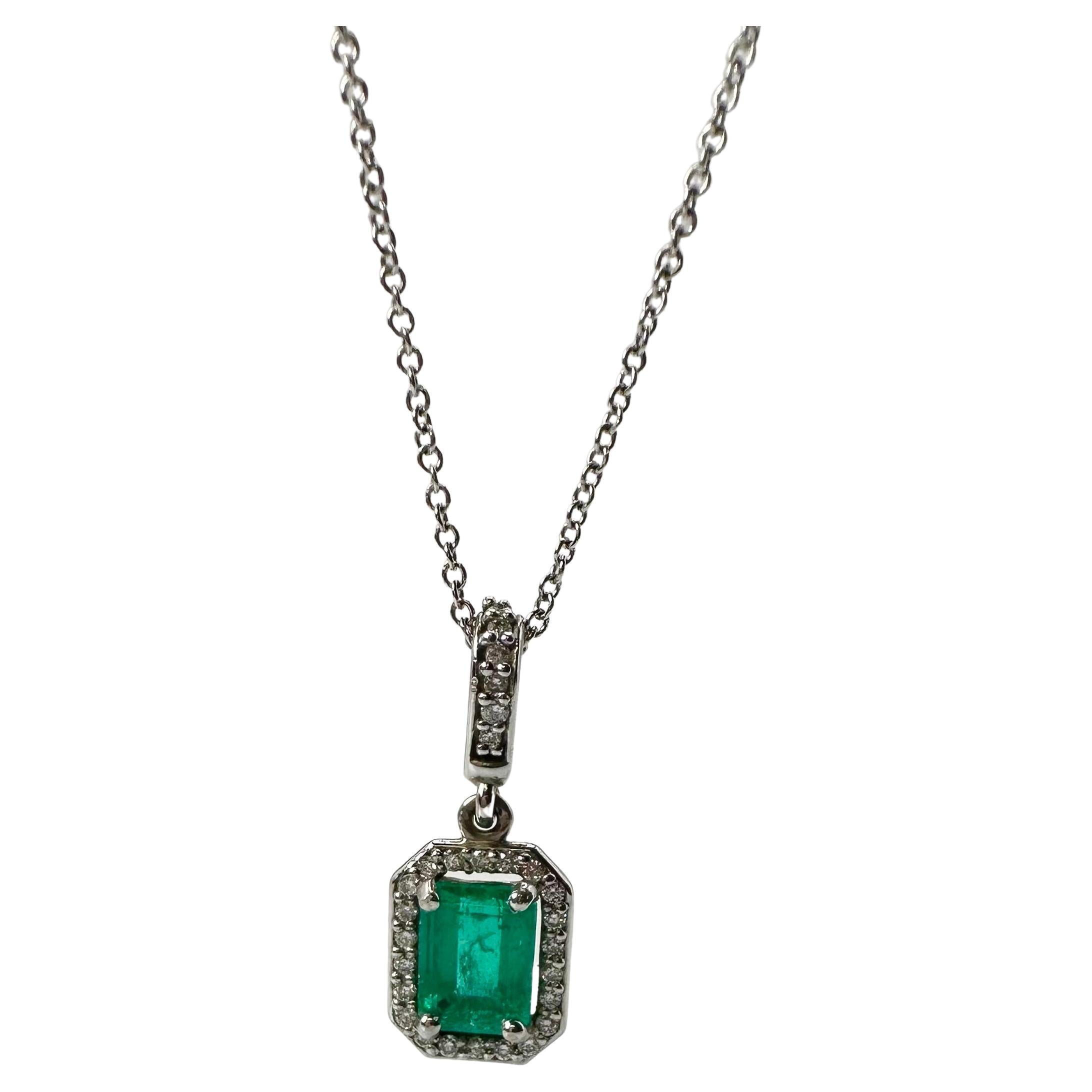 Emerald Diamond Pendant Necklace Modern Design Certified Emerald Gemstone 14kt
