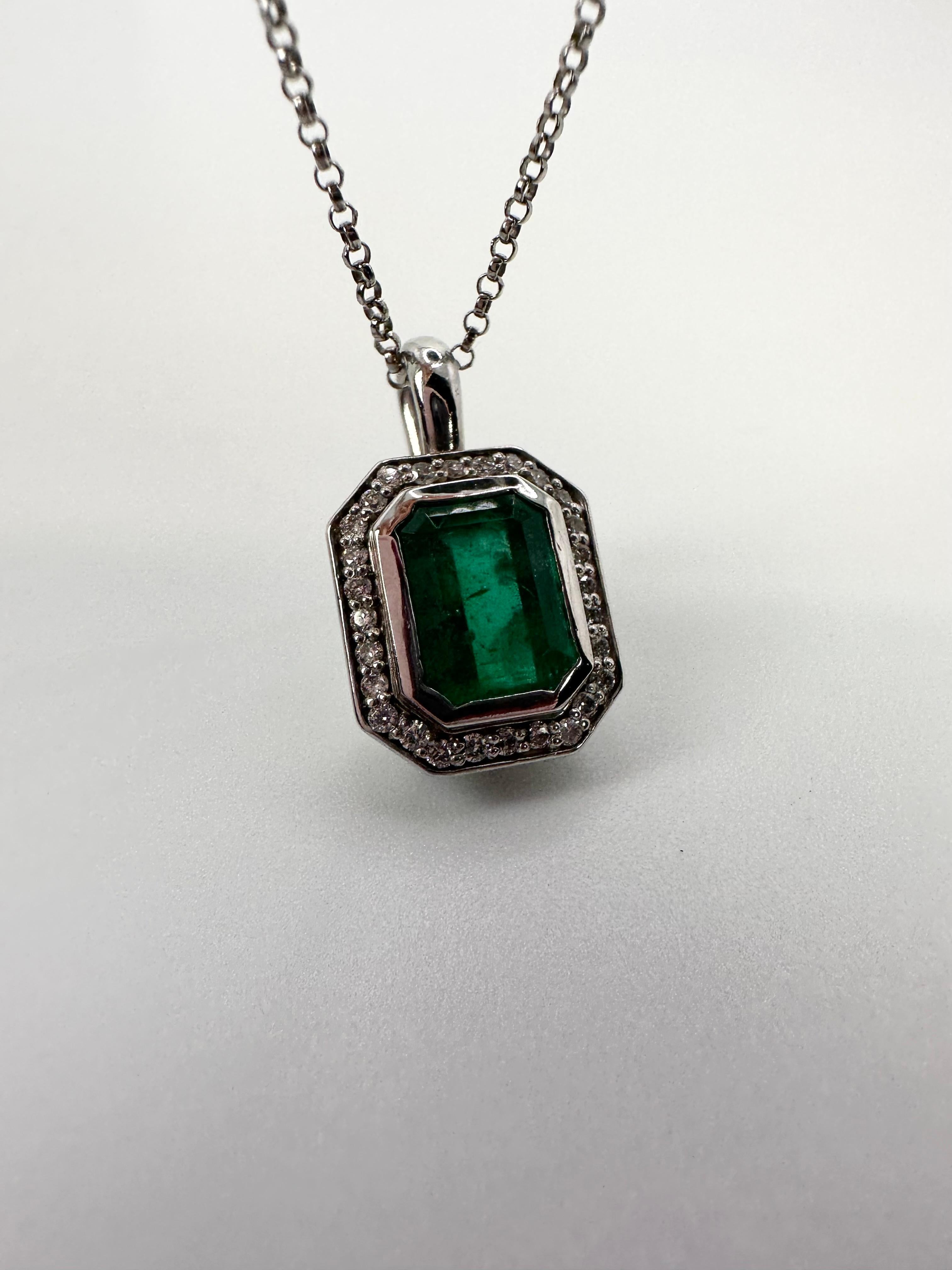 Contemporary Emerald Diamond Pendant Necklace Modern Design Certified Emerald Gemstone 1.95ct For Sale