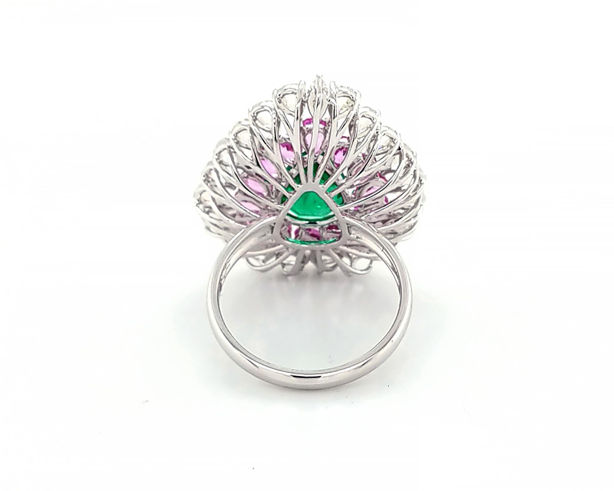 Emerald Diamond Pink Sapphire Ring in 18 Karat Gold In New Condition In New York, NY