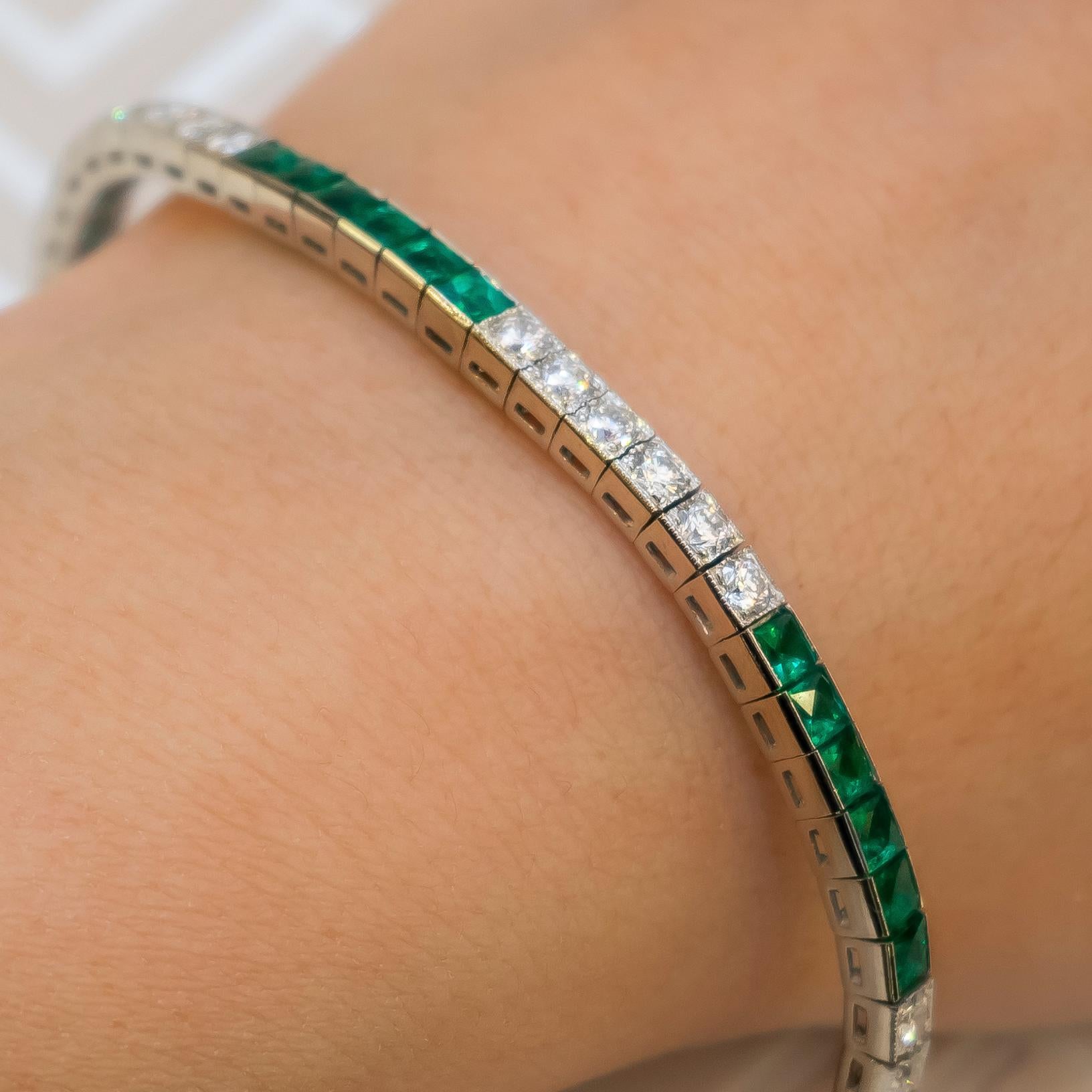 Emerald Diamond Platinum Line Bracelet In Good Condition In London, GB