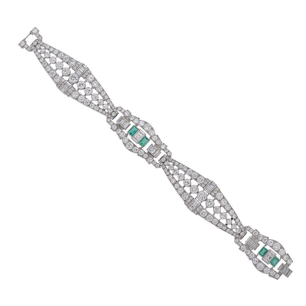 Emerald Diamond Platinum Link Bracelet In Excellent Condition In London, GB