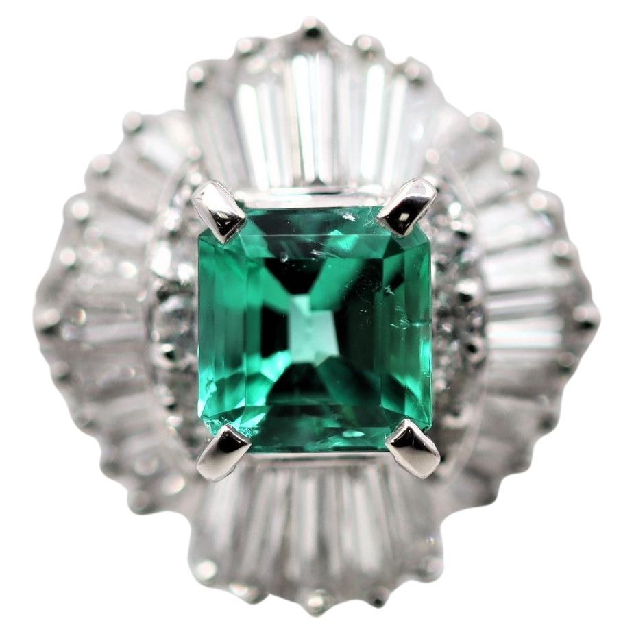 Emerald Diamond Platinum Ring For Sale