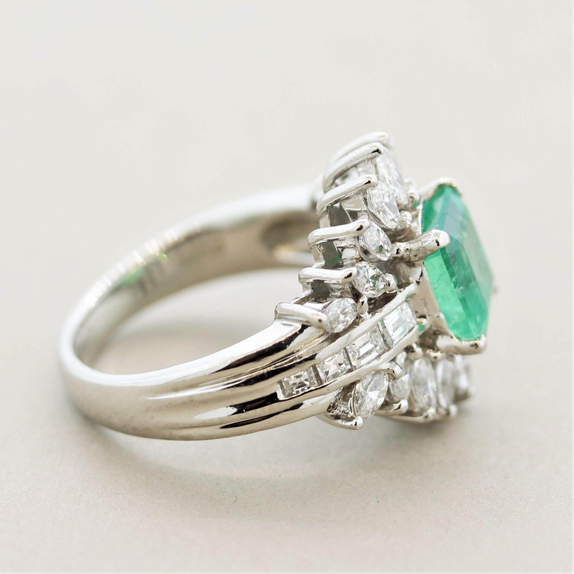 Emerald Diamond Platinum “Sunburst” Ring In New Condition For Sale In Beverly Hills, CA