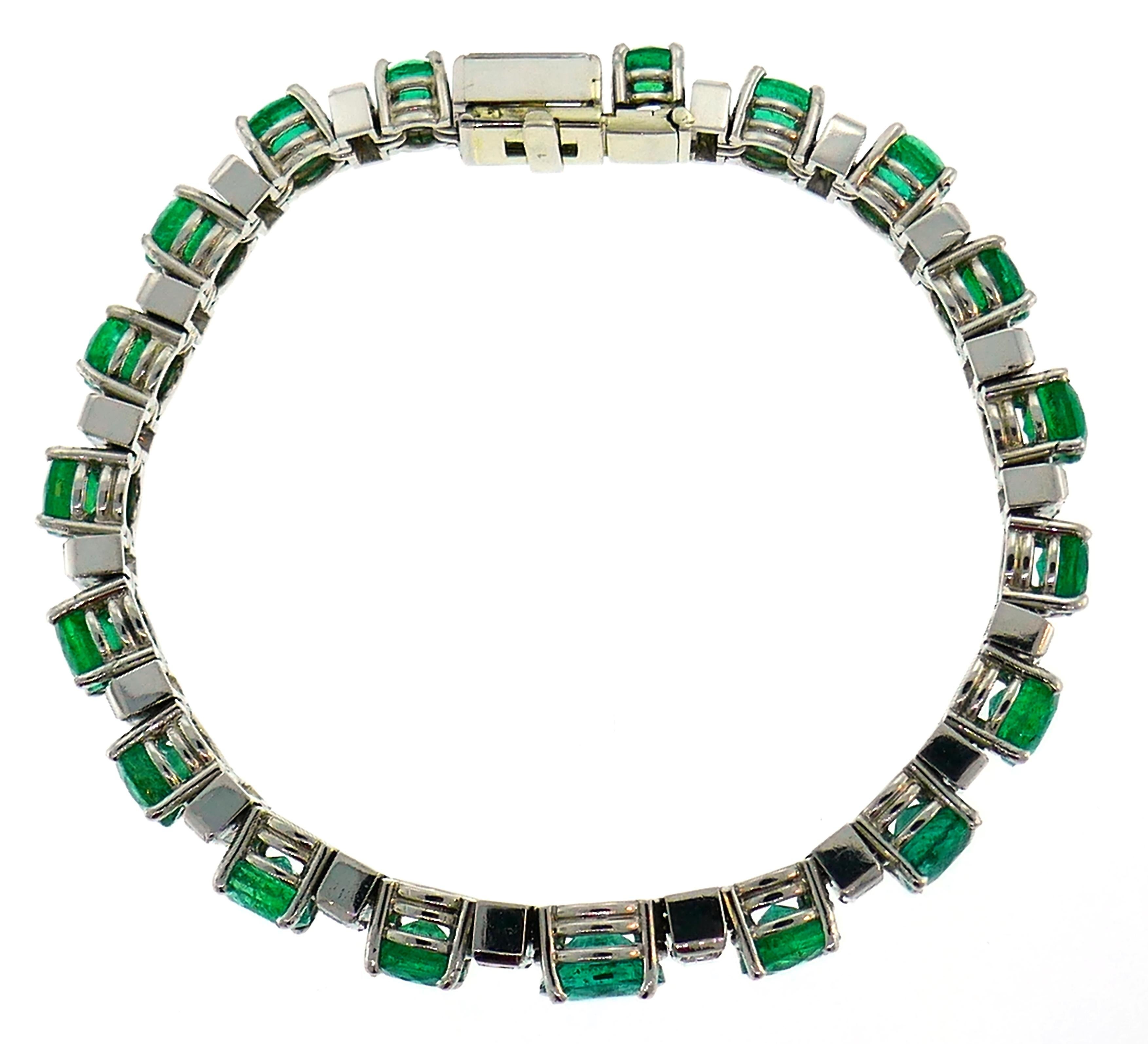 Emerald Diamond Platinum Tennis Line Bracelet, 1950s, French 1