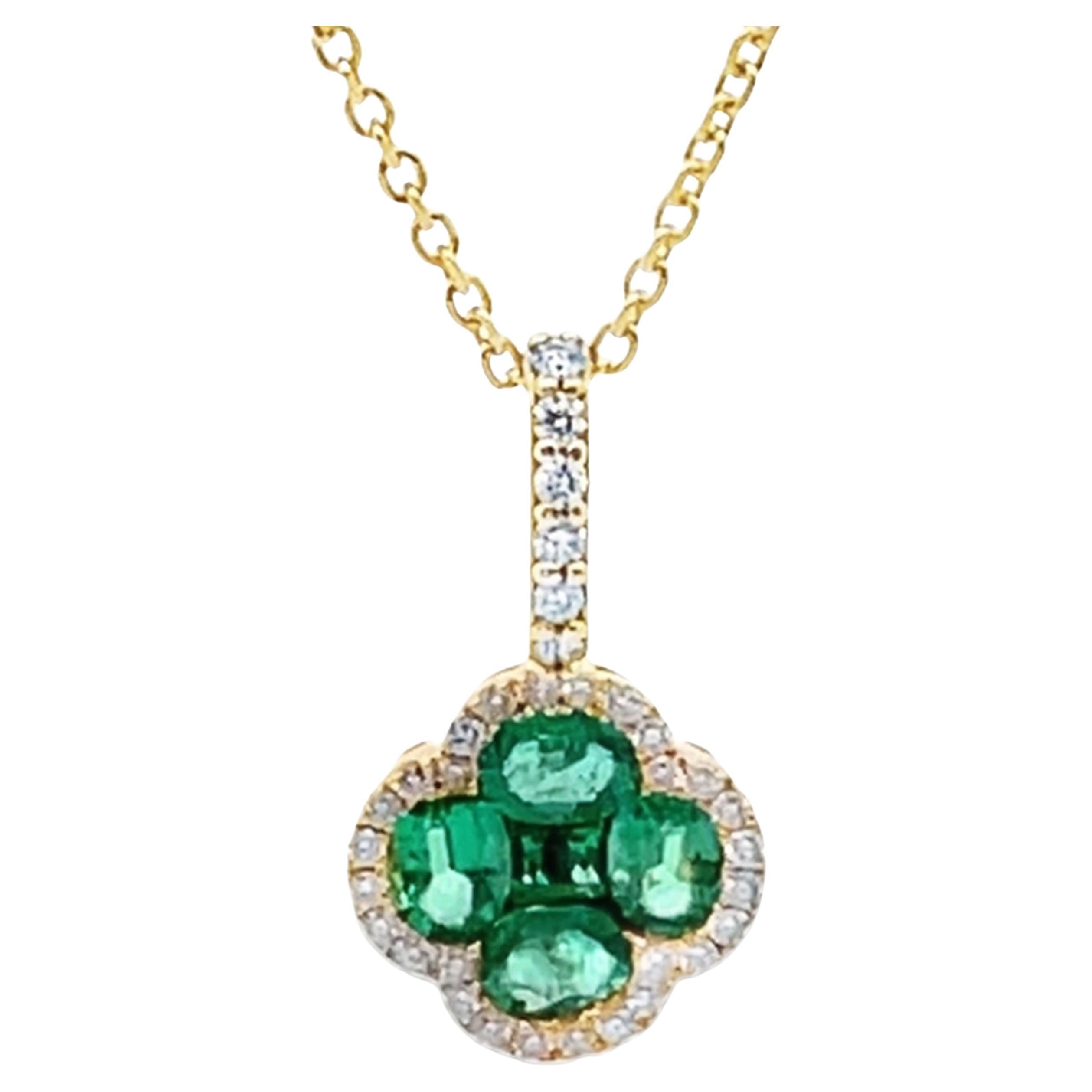 Ciondolo a forma di quadrifoglio in oro giallo 14K con smeraldo e diamante su collana A Link