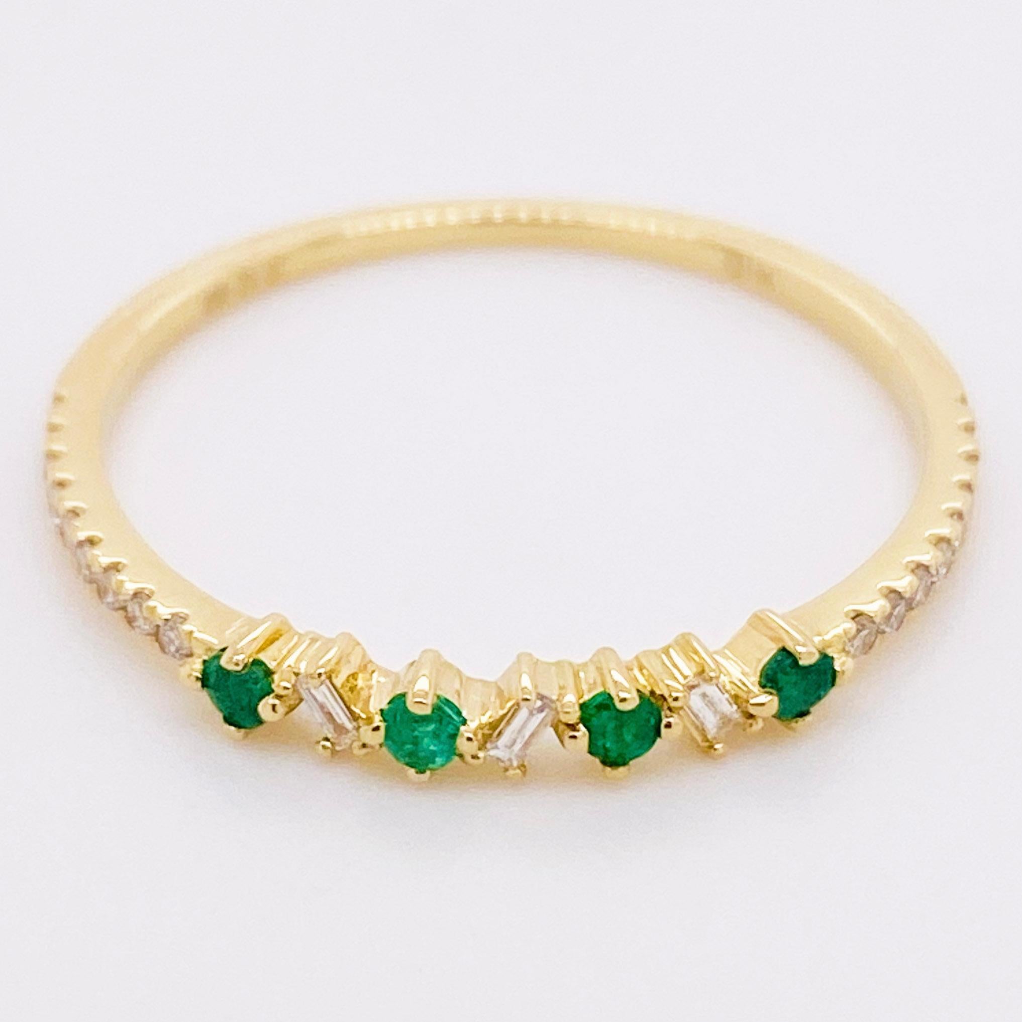 Modern Emerald Diamond Ring, 14 Karat Gold, Round Emerald Baguette Diamond Band Stack For Sale