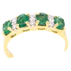 Emerald. diamond ring 18 k gold