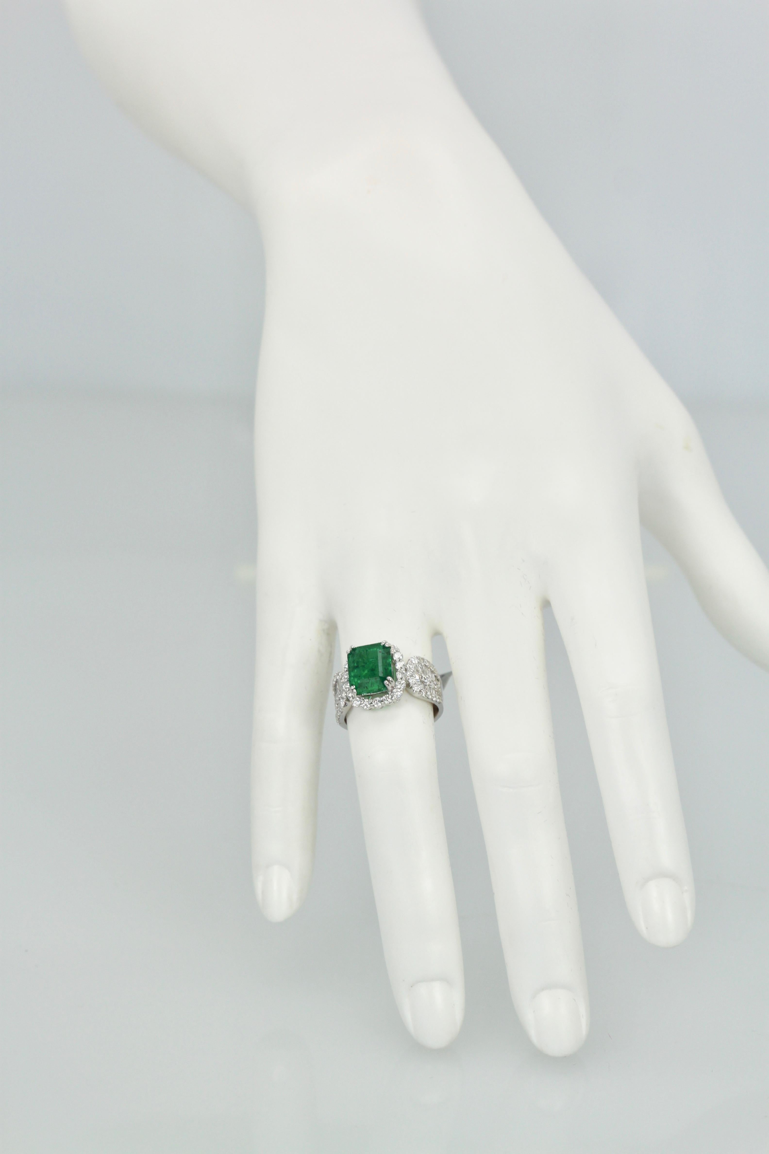 Cushion Cut Emerald Diamond Ring 18 Karat