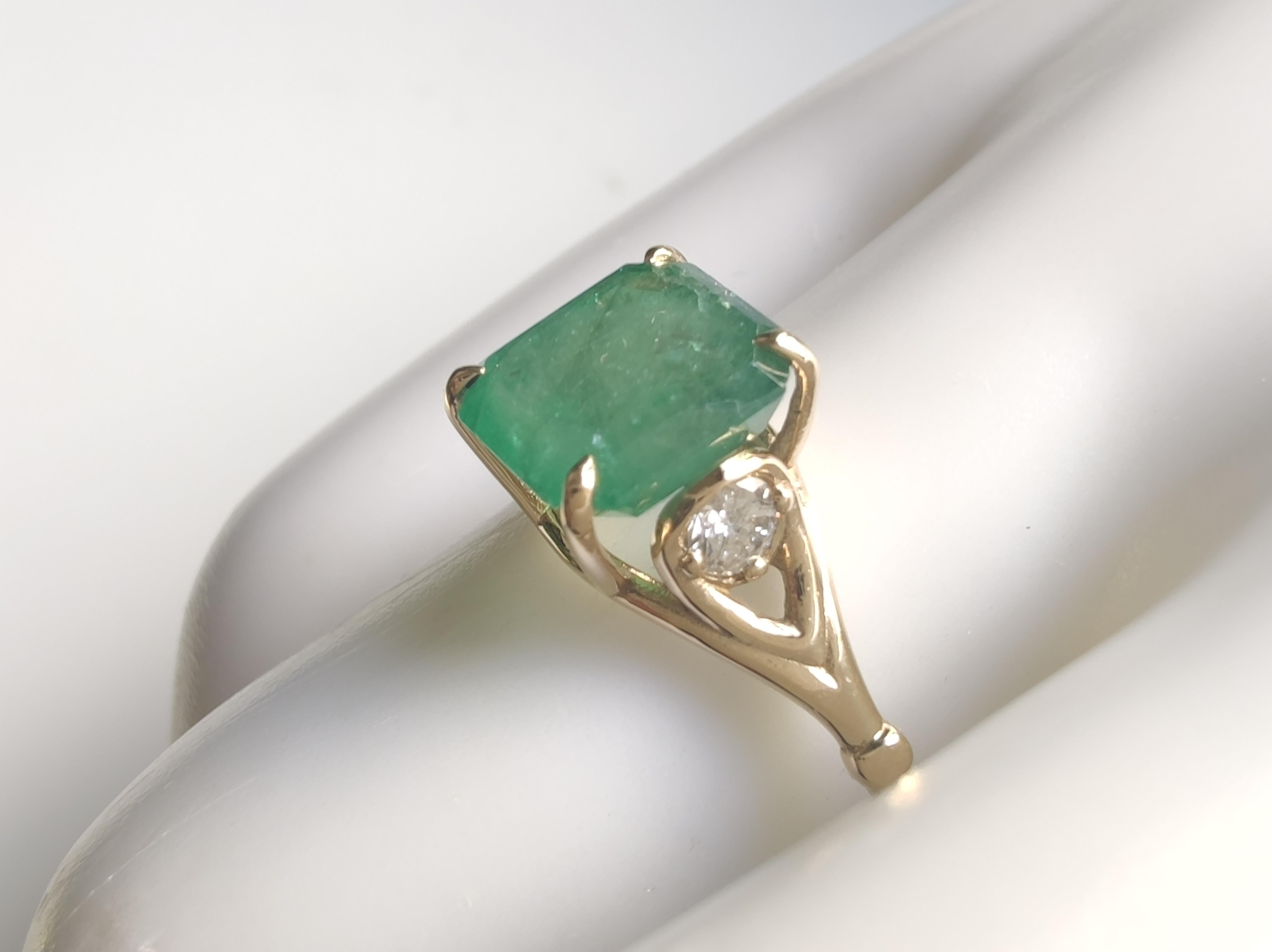 Bague Emeraude Diamant Or Jaune 18k Cadeau de fiançailles pour femme Neuf - En vente à Sant Josep de sa Talaia, IB