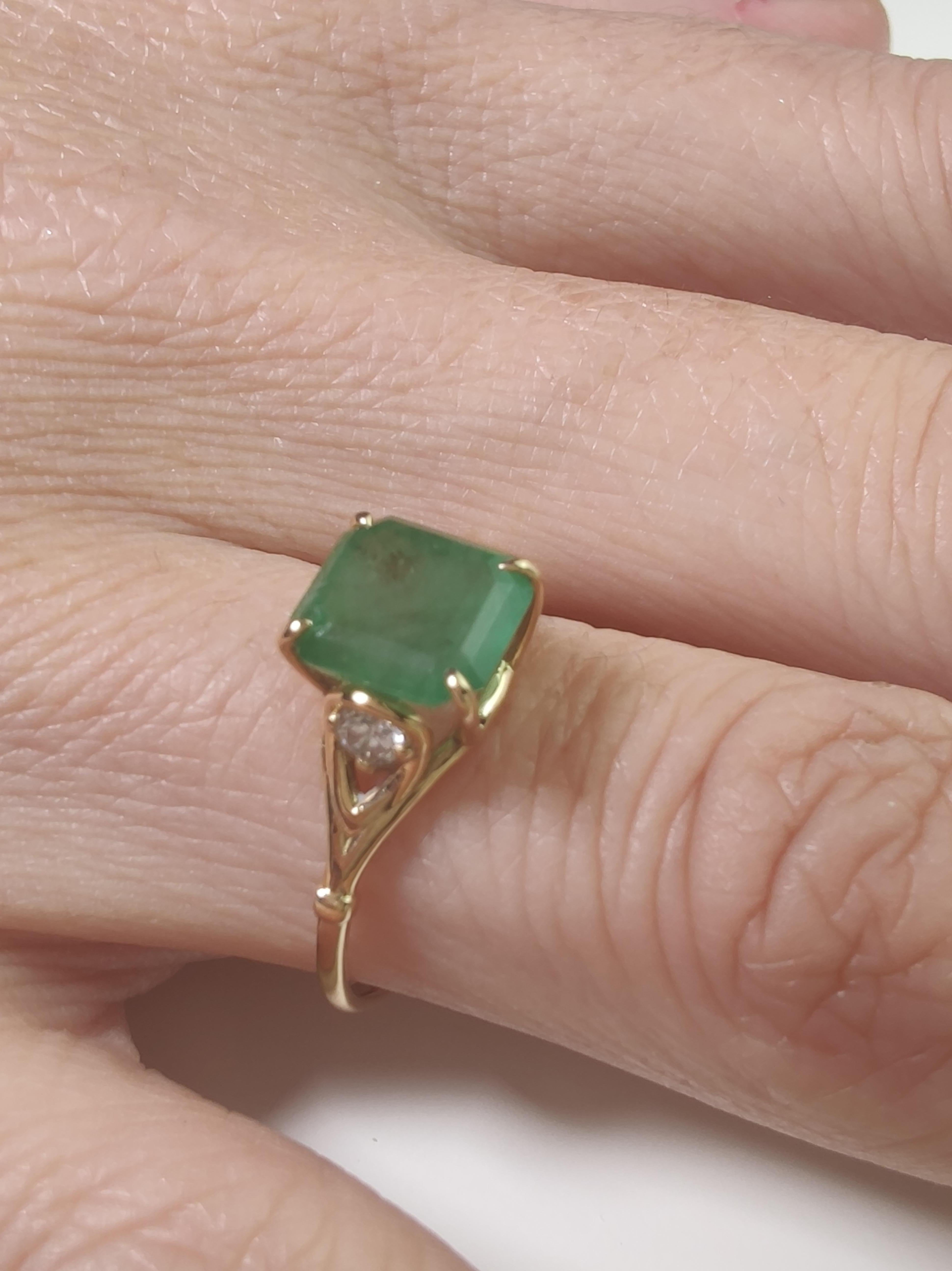 Bague Emeraude Diamant Or Jaune 18k Cadeau de fiançailles pour femme en vente 2