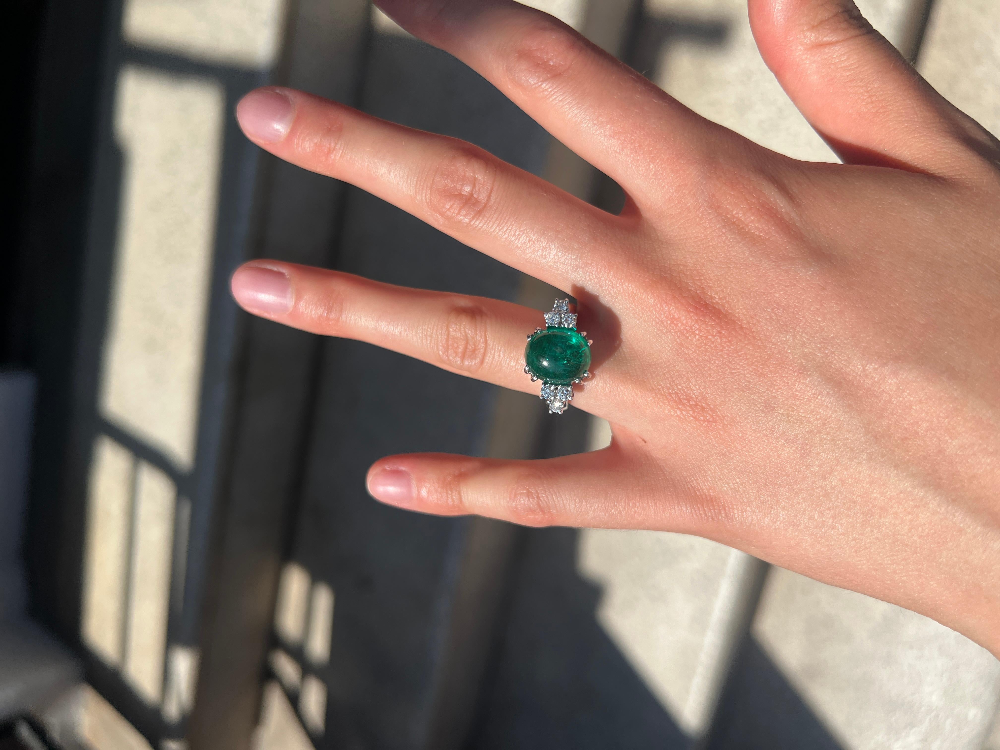 Cabochon Colombian Emerald Diamond Ring, 1970s For Sale