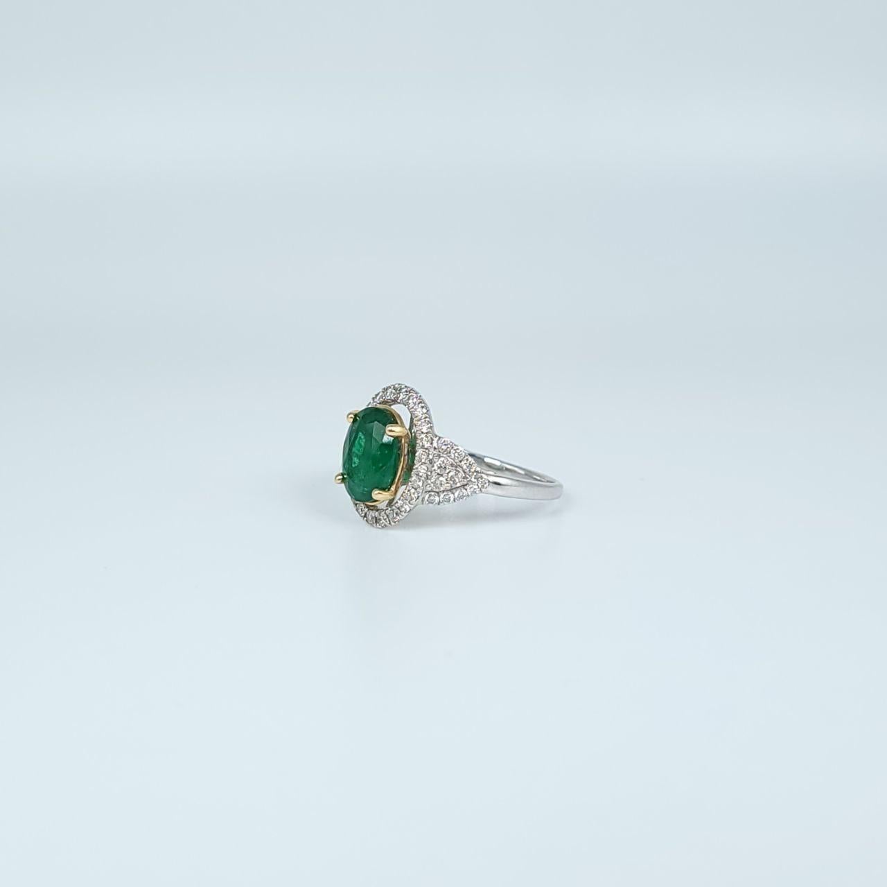 Men's Emerald Diamond Ring Cocktail Diamond Ring with Large Brazilian Emerald For Sale