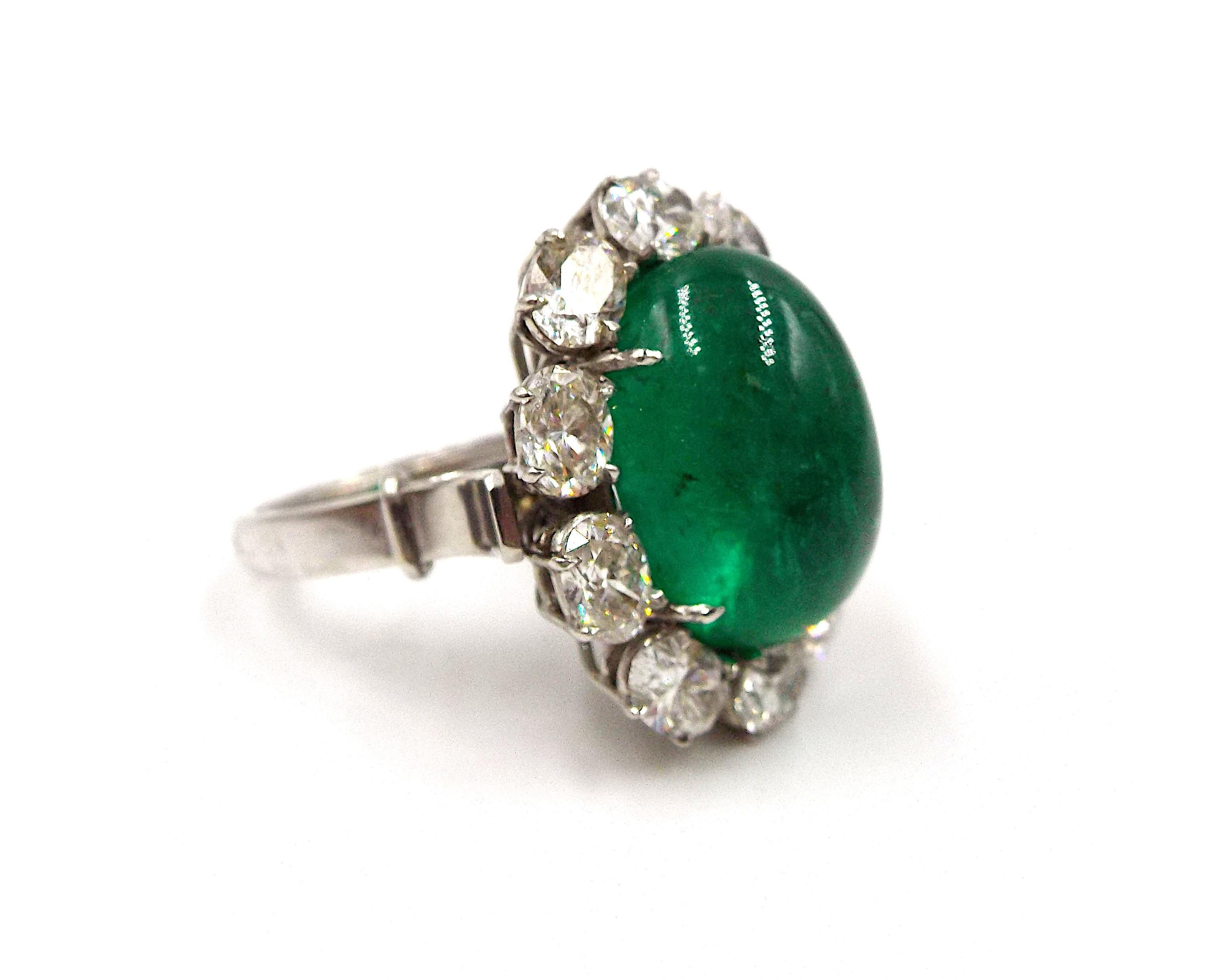 Smaragd-Diamant-Ring Damen im Angebot