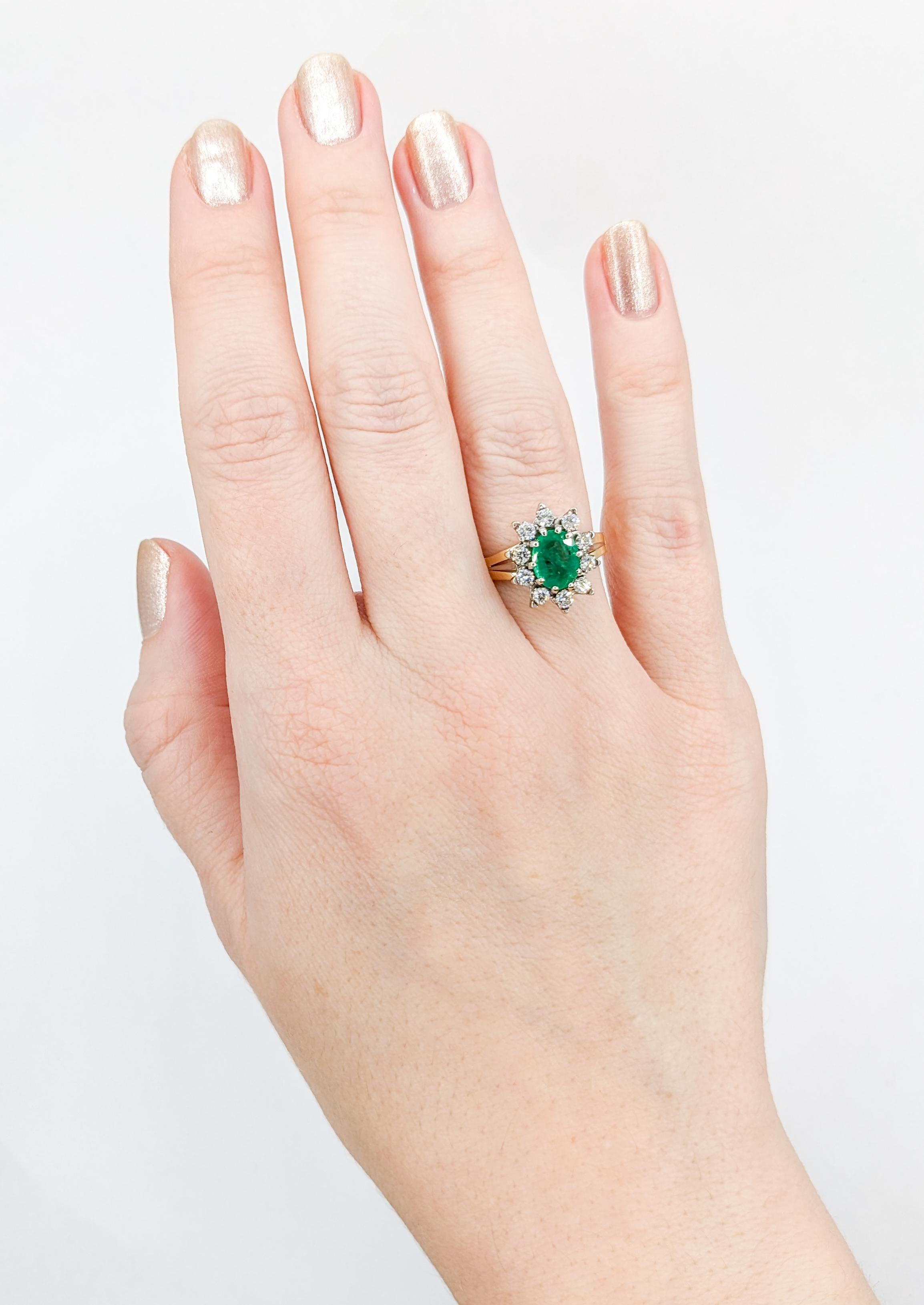 Divine Vintage Emerald & Diamond Ring in 18K Gold

Elegance meets vintage charm in this exquisite emerald ring, expertly handcrafted from radiant 18-karat yellow gold with a white gold setting. This vintage masterpiece features a resplendent