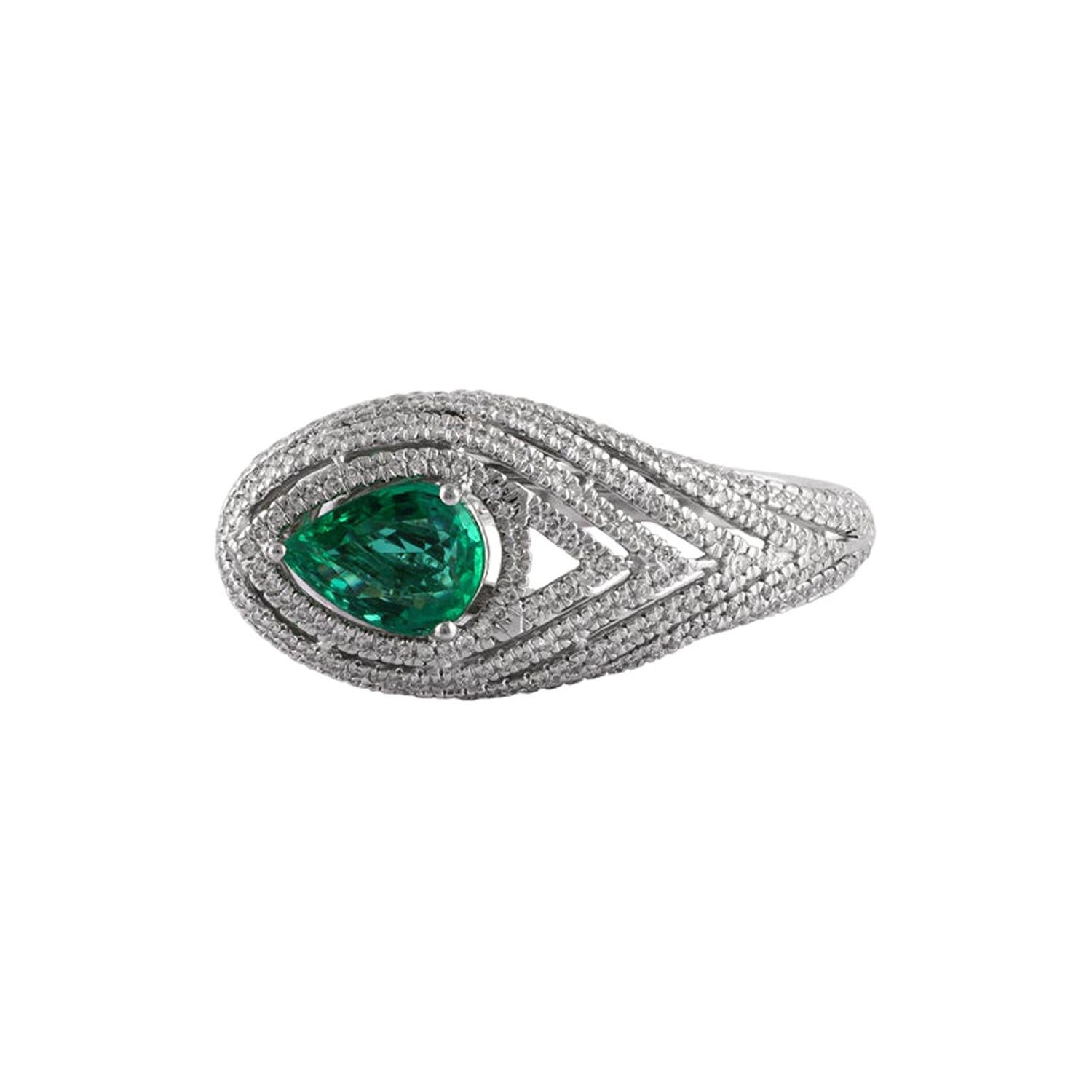 Emerald Diamond Ring in 18 Karat White Gold
