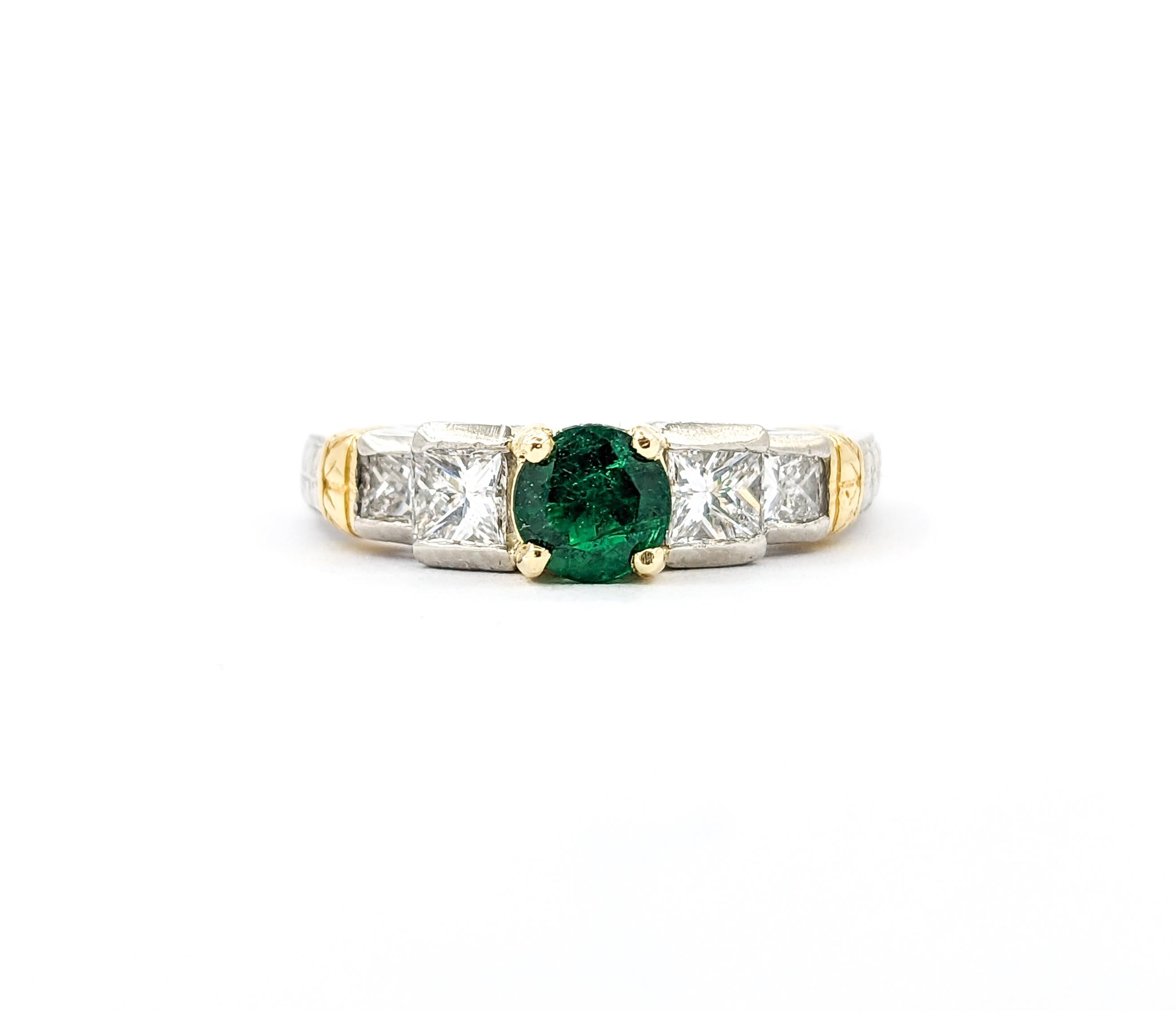 Emerald & Diamond Ring in 18kt Yellow Gold & Platinum For Sale 5
