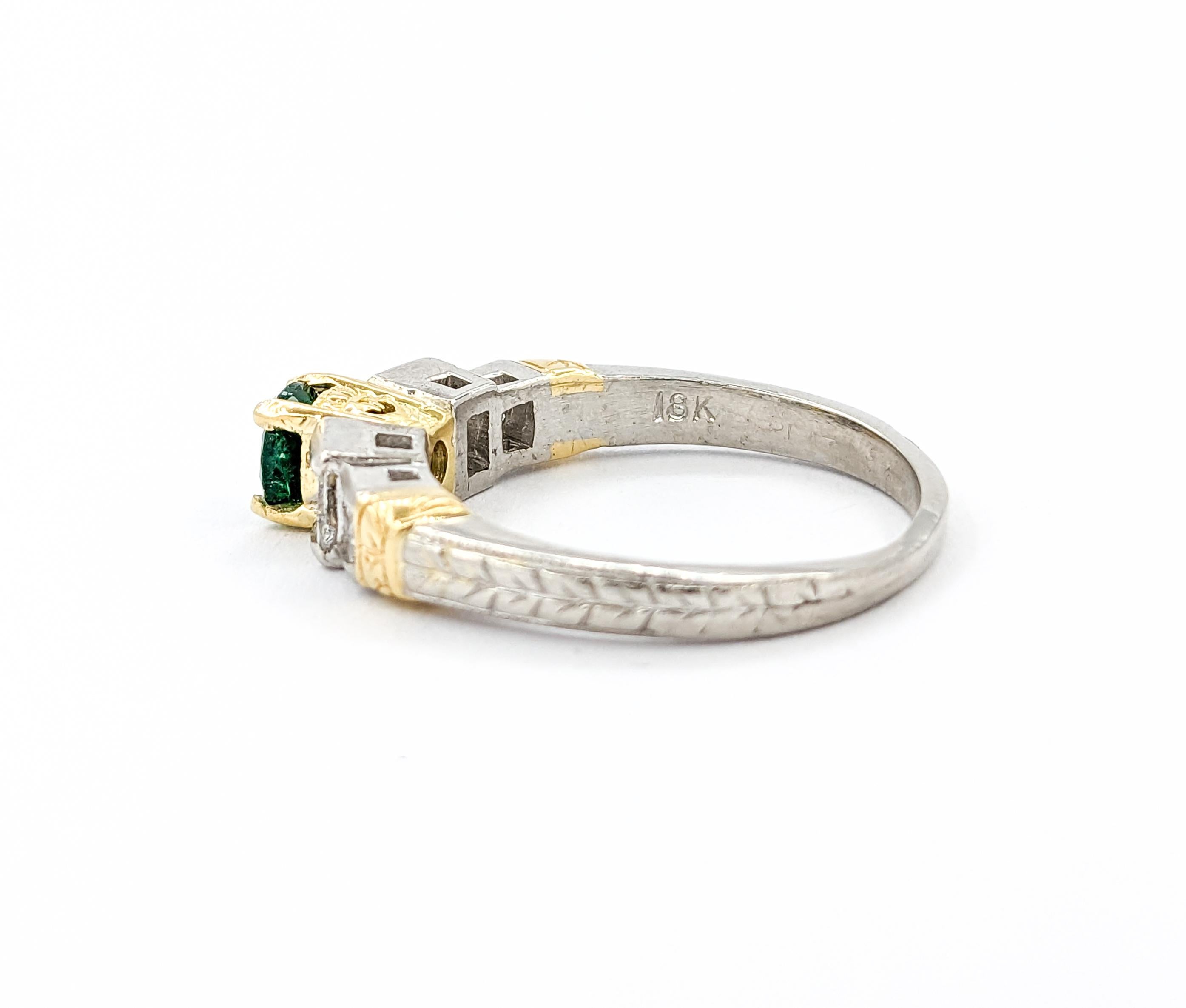 Emerald & Diamond Ring in 18kt Yellow Gold & Platinum For Sale 3