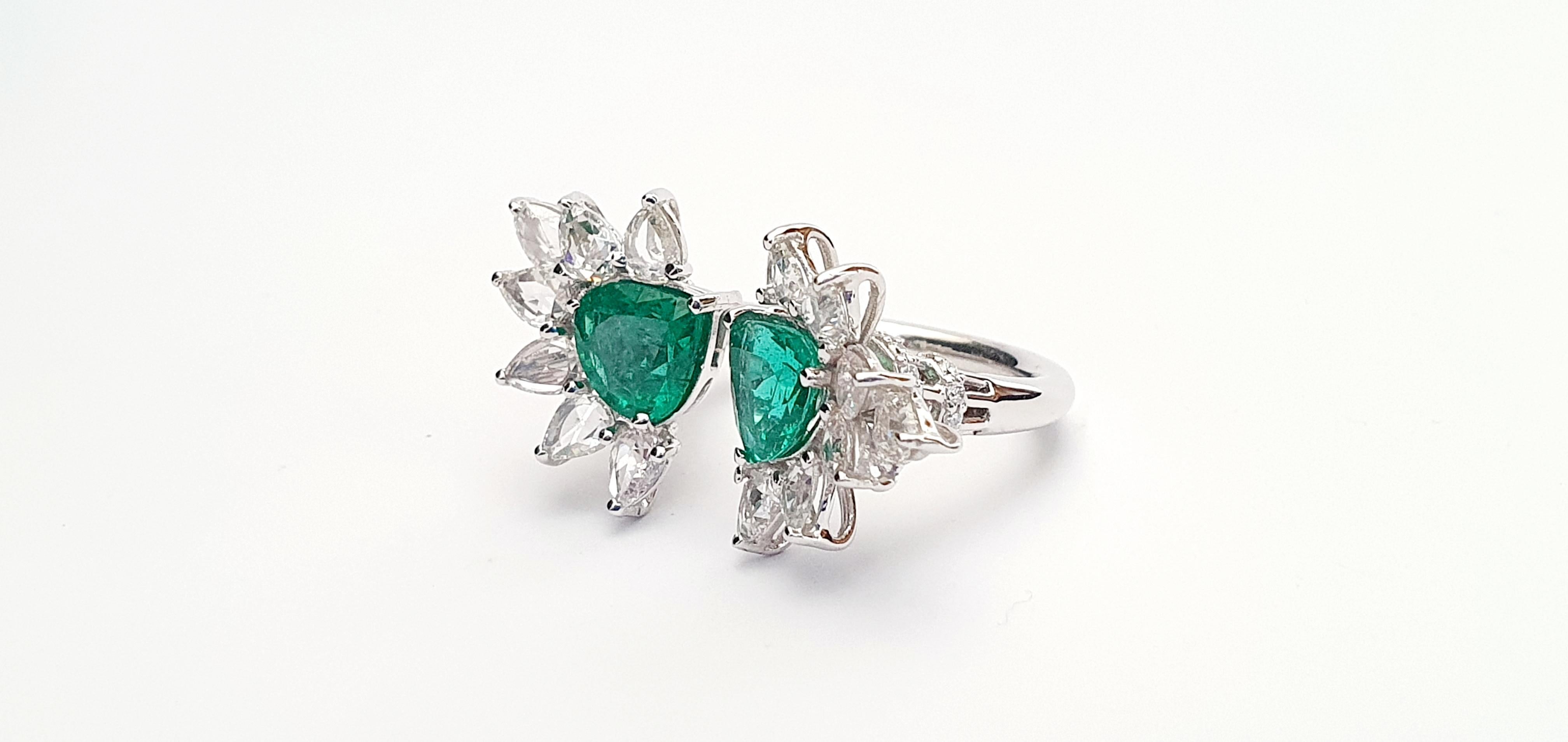 Women's Emerald & Diamond Ring Studded in 18k White Gold For Sale