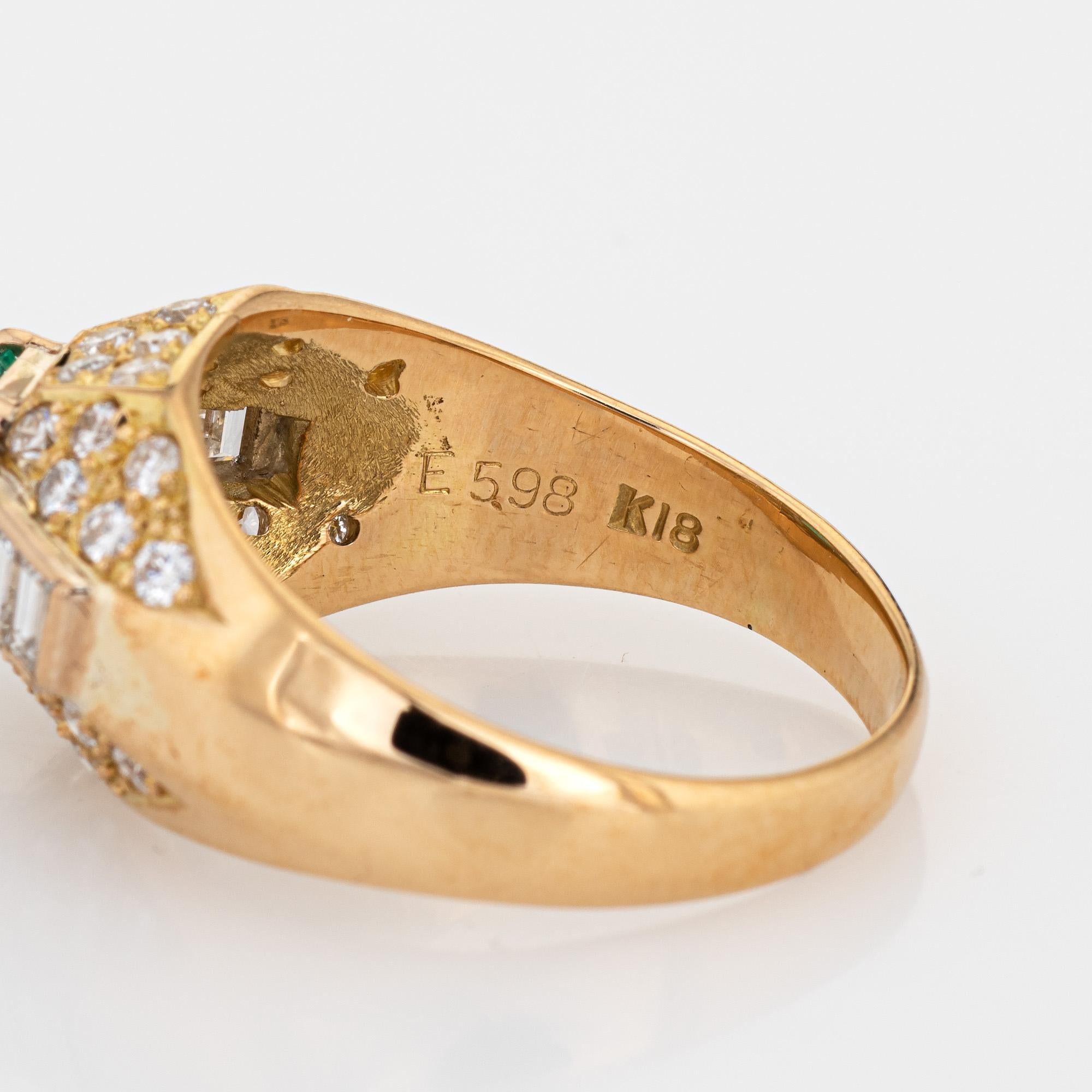 Smaragd-Diamant-Verlobungsring aus 18 Karat Gelbgold mit Kuppel und Edelstein im Angebot 1