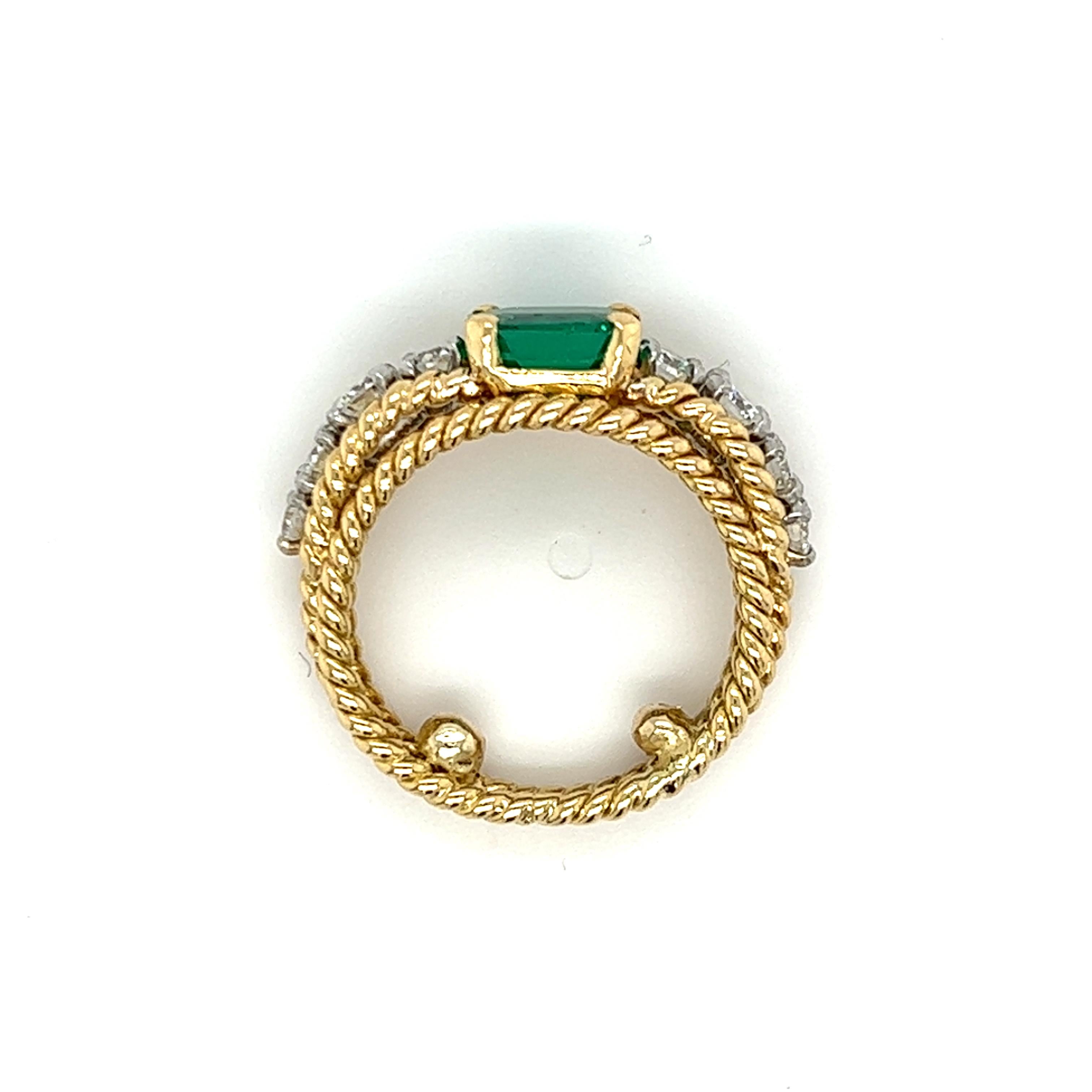 Contemporary Emerald & Diamond Rope Design Ring in 14K Yellow Gold  For Sale