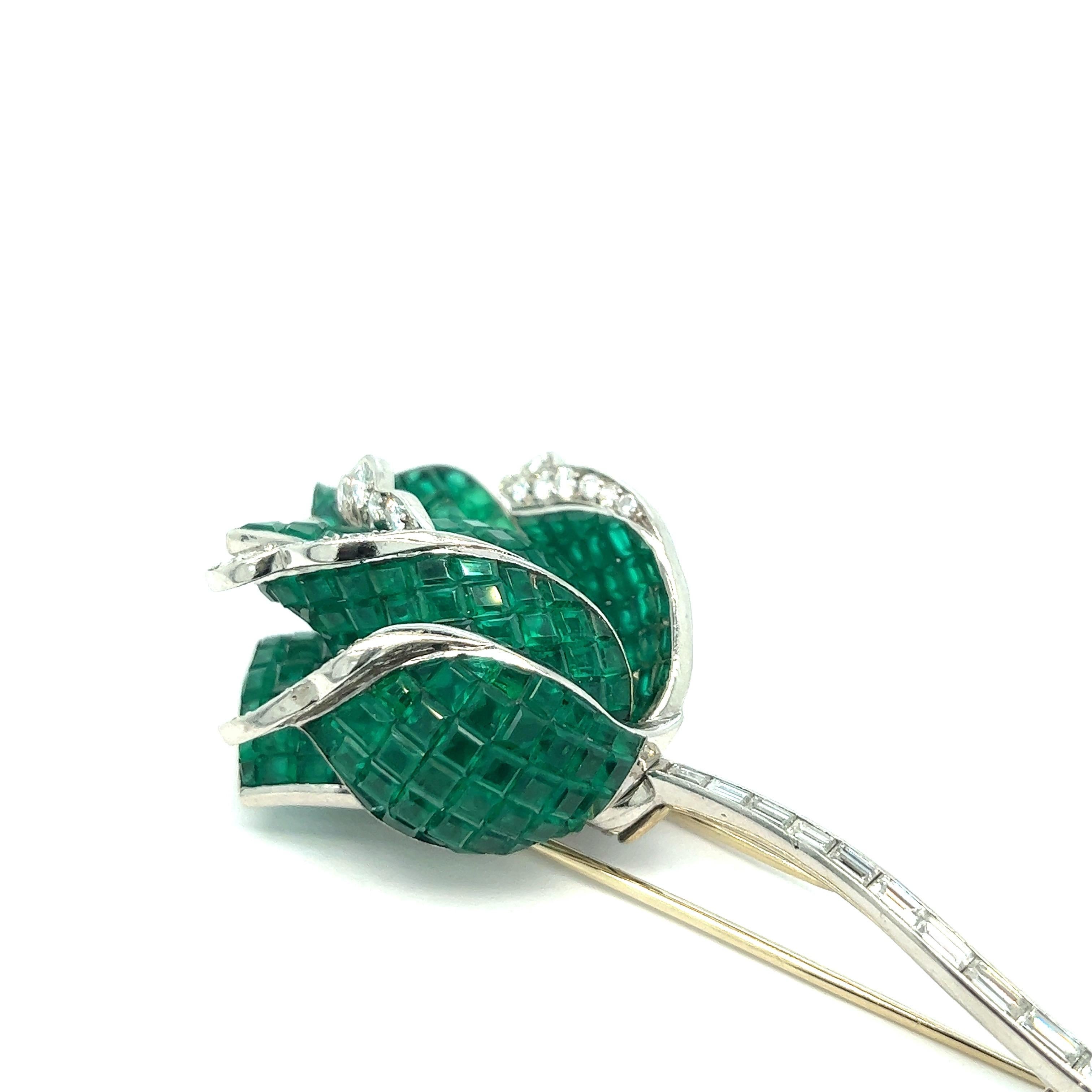 Emerald Diamond Rose Brooch In Excellent Condition For Sale In New York, NY