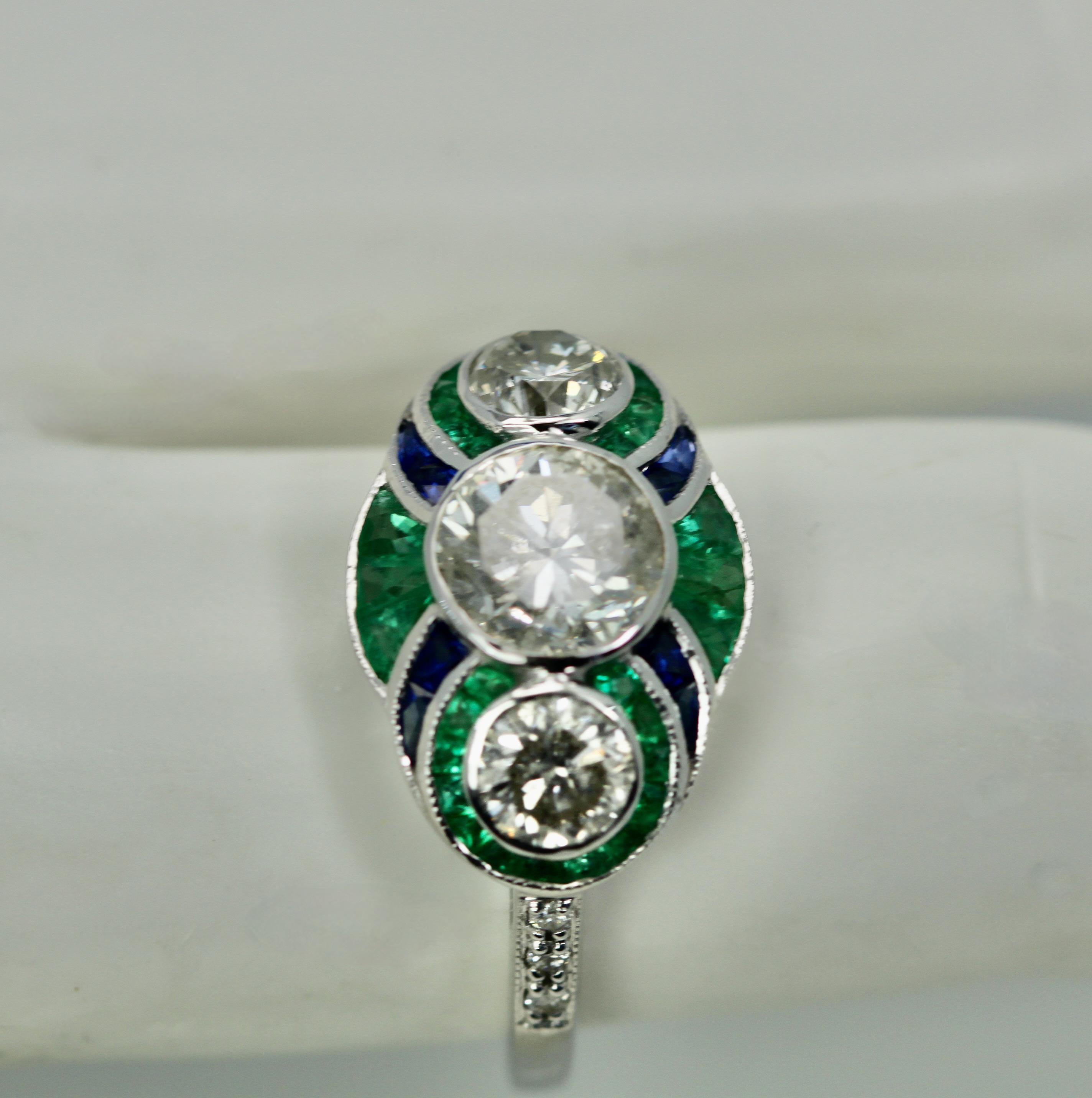 Emerald Diamond Sapphire 18K Ring In Good Condition In North Hollywood, CA