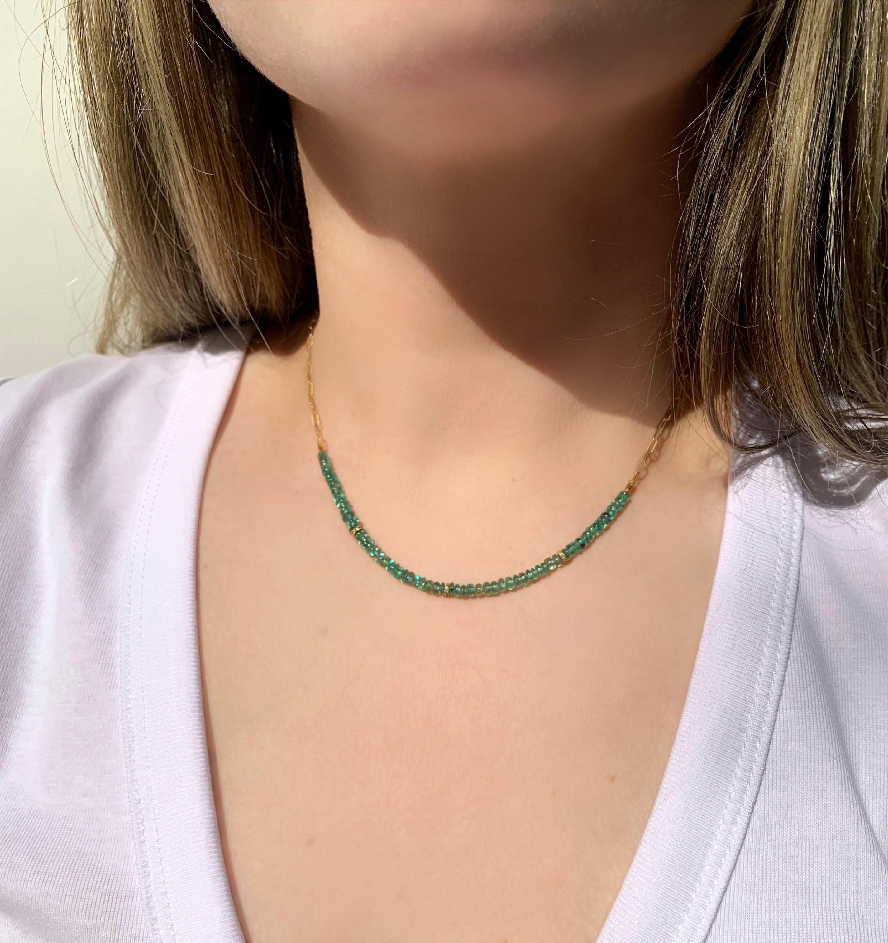 Collier en or jaune Emerald Diamond Station One-of-a-Kind, Just Jules 2024 Neuf - En vente à Dallas, TX