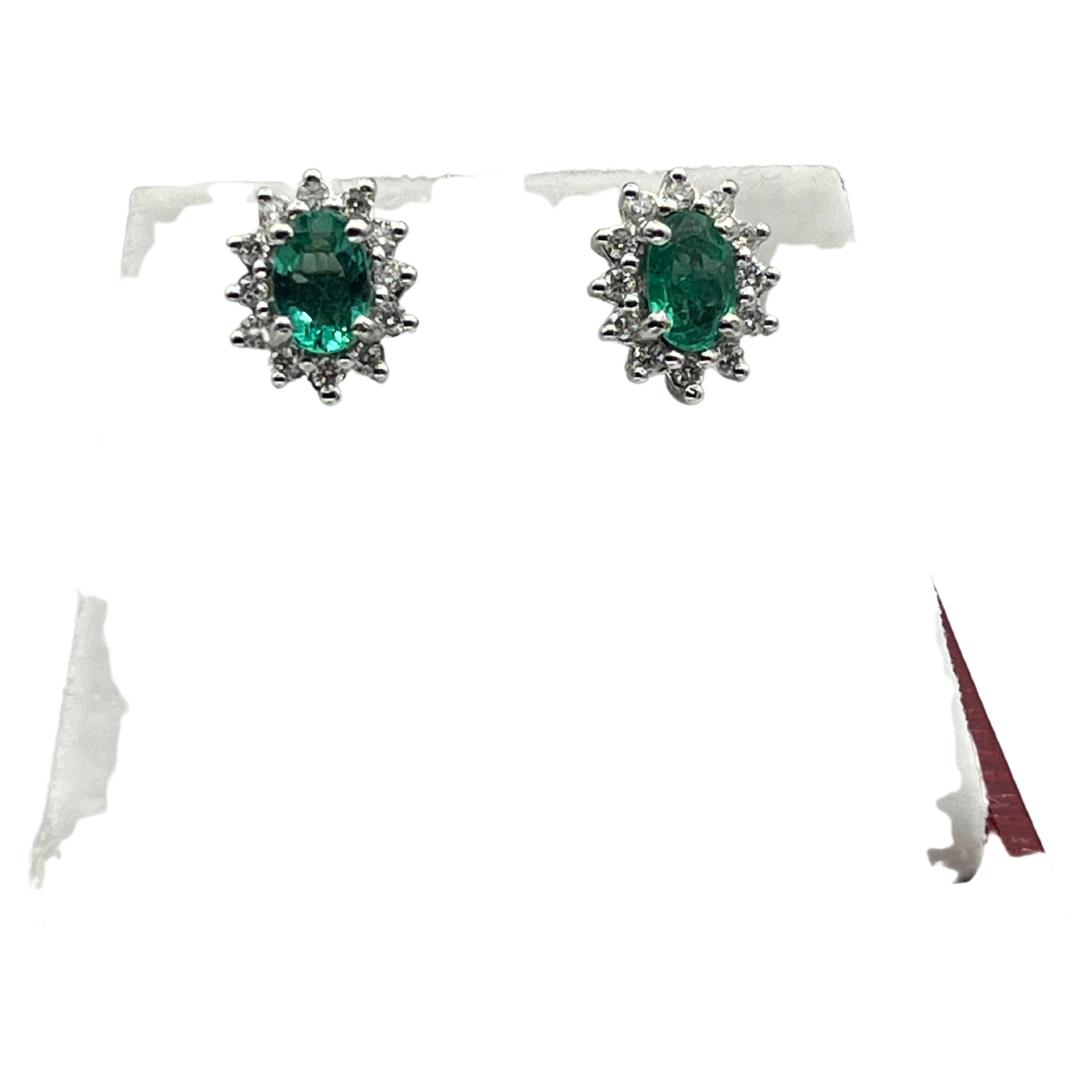 Emerald Diamond Stud Earrings 14k Gold For Sale
