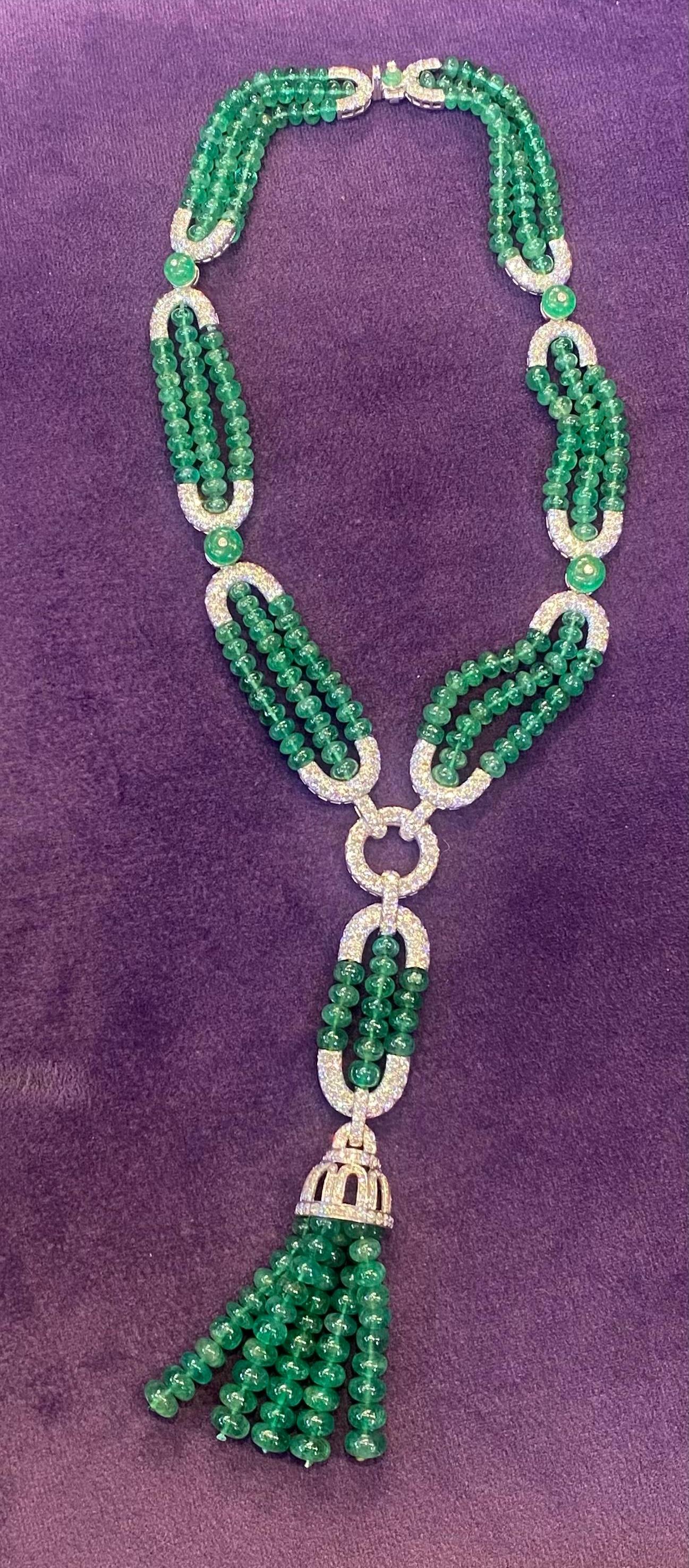 Collana di smeraldi e diamanti con nappe In condizioni ottime in vendita a New York, NY