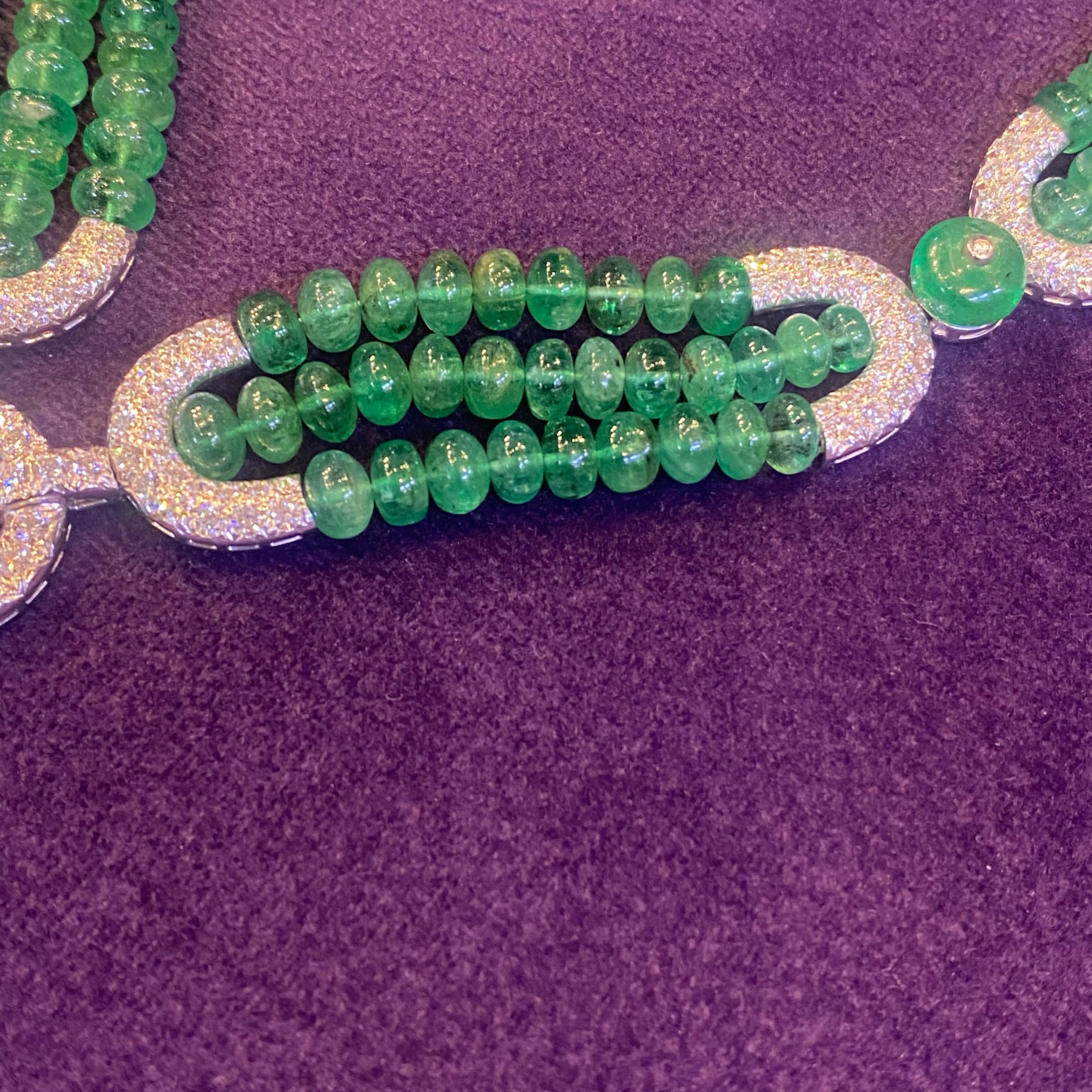 Collana di smeraldi e diamanti con nappe in vendita 1