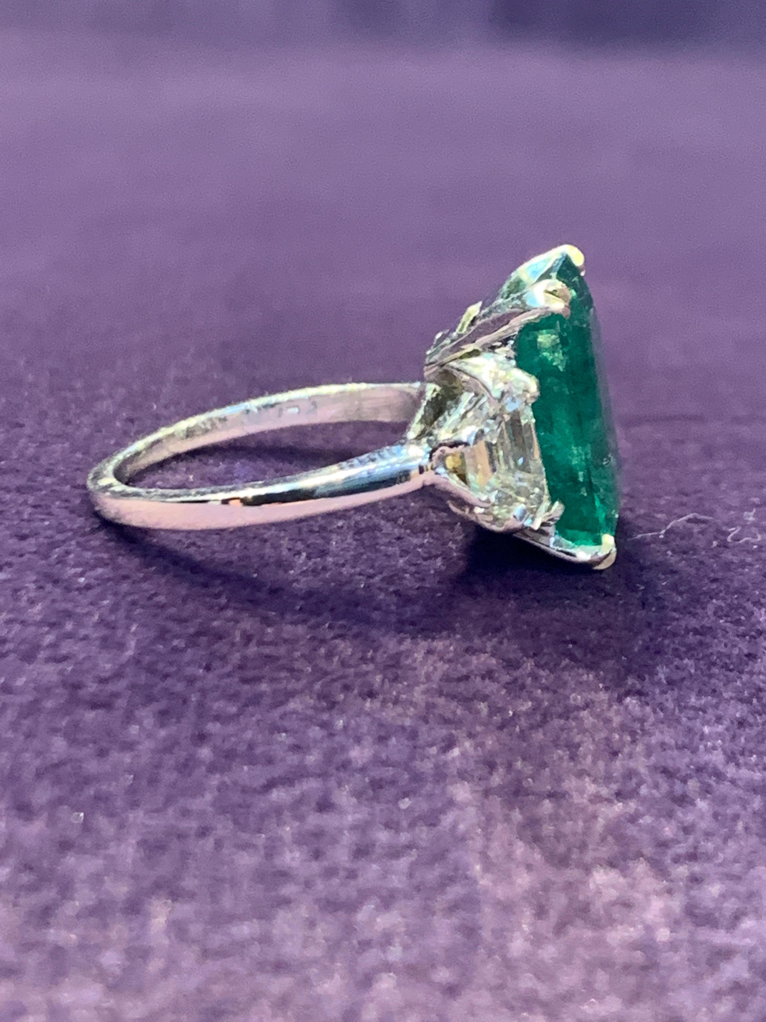 Emerald & Diamond Three Stone Cocktail Ring In Excellent Condition For Sale In New York, NY