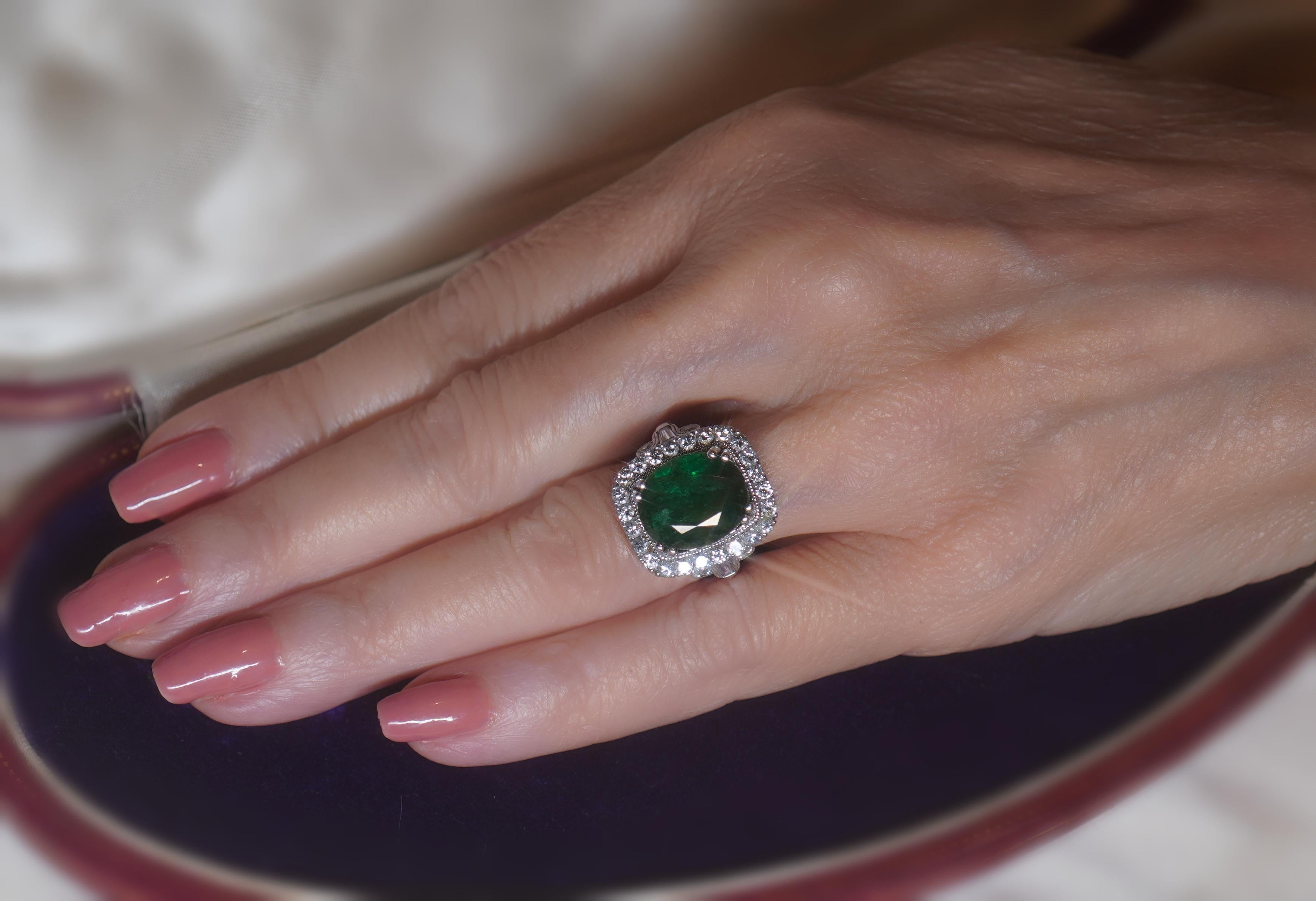 Women's Emerald Diamond Vintage Ring Platinum GIA Certified AA Fine Antique 9.16 Carats! For Sale