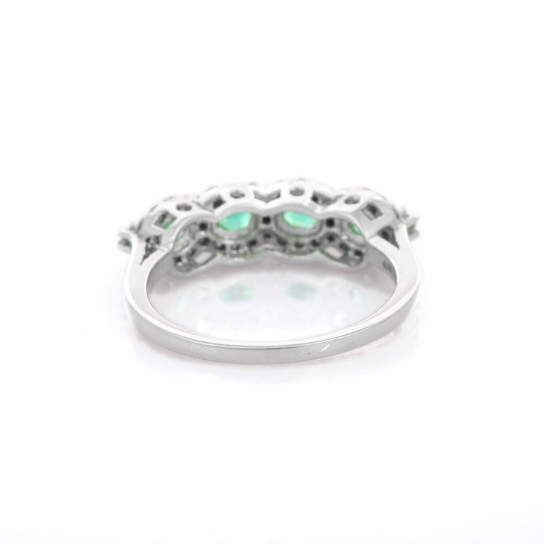 For Sale:  Emerald Diamond Wedding Band Ring Gift Made in 18k Solid White Gold 10
