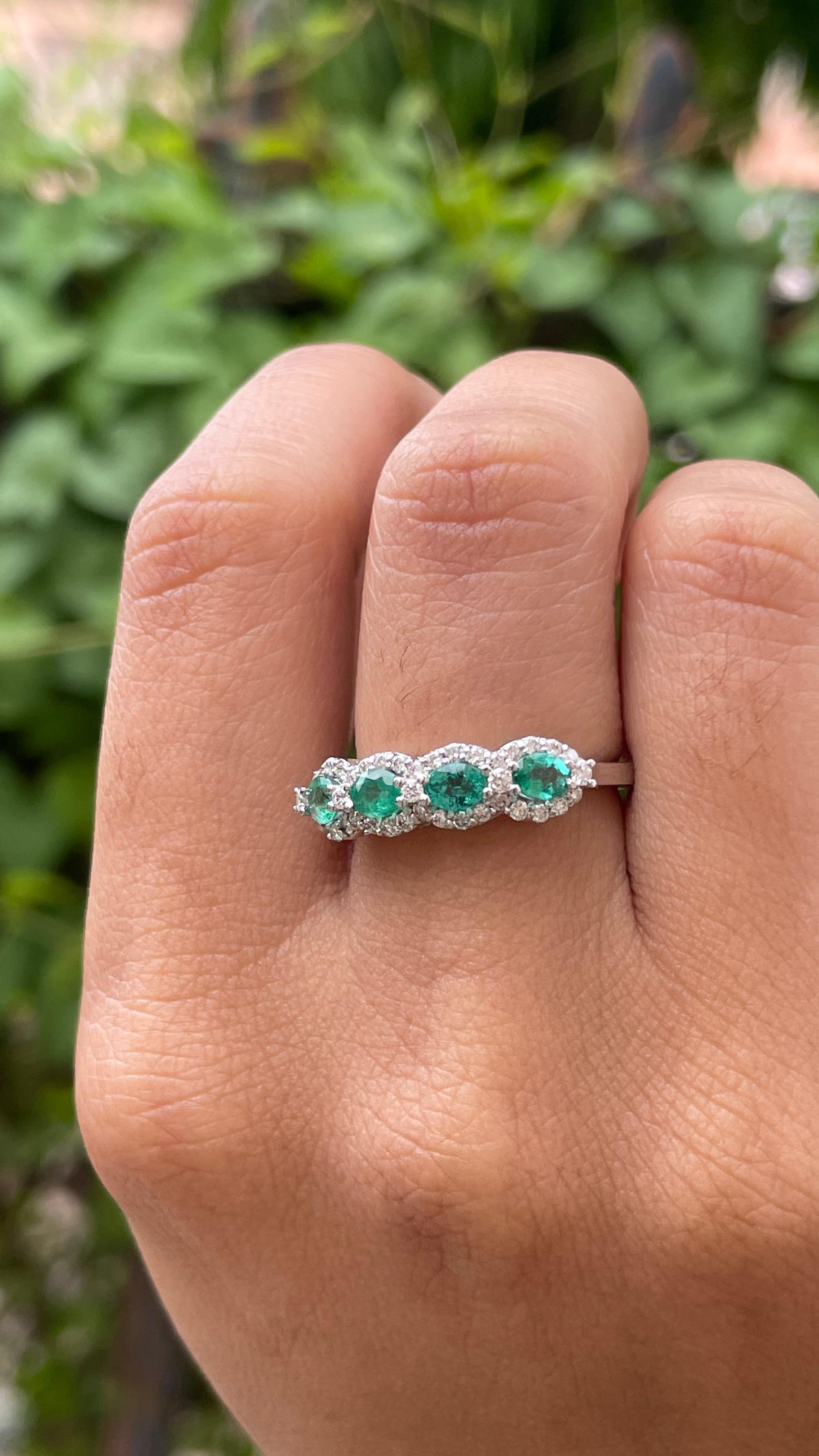 For Sale:  Emerald Diamond Wedding Band Ring Gift Made in 18k Solid White Gold 13