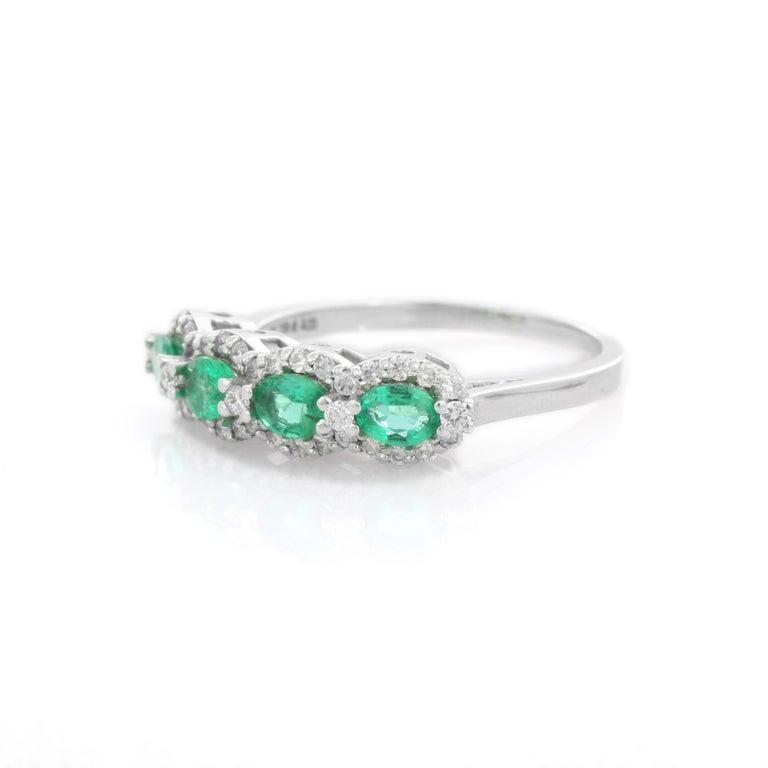 For Sale:  Emerald Diamond Wedding Band Ring Gift Made in 18k Solid White Gold 4