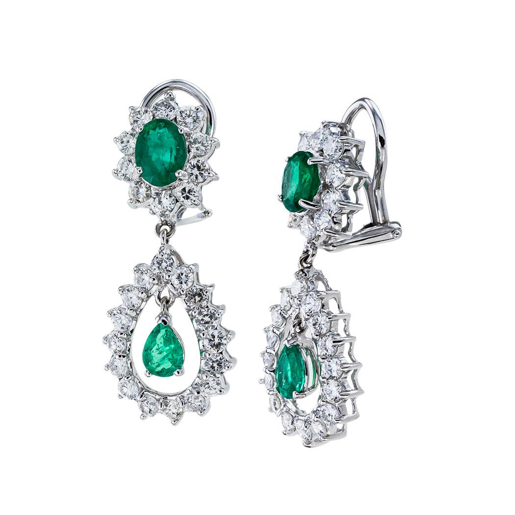 Emerald Diamond White Gold Drop Clip on Earrings In Good Condition In Los Angeles, CA