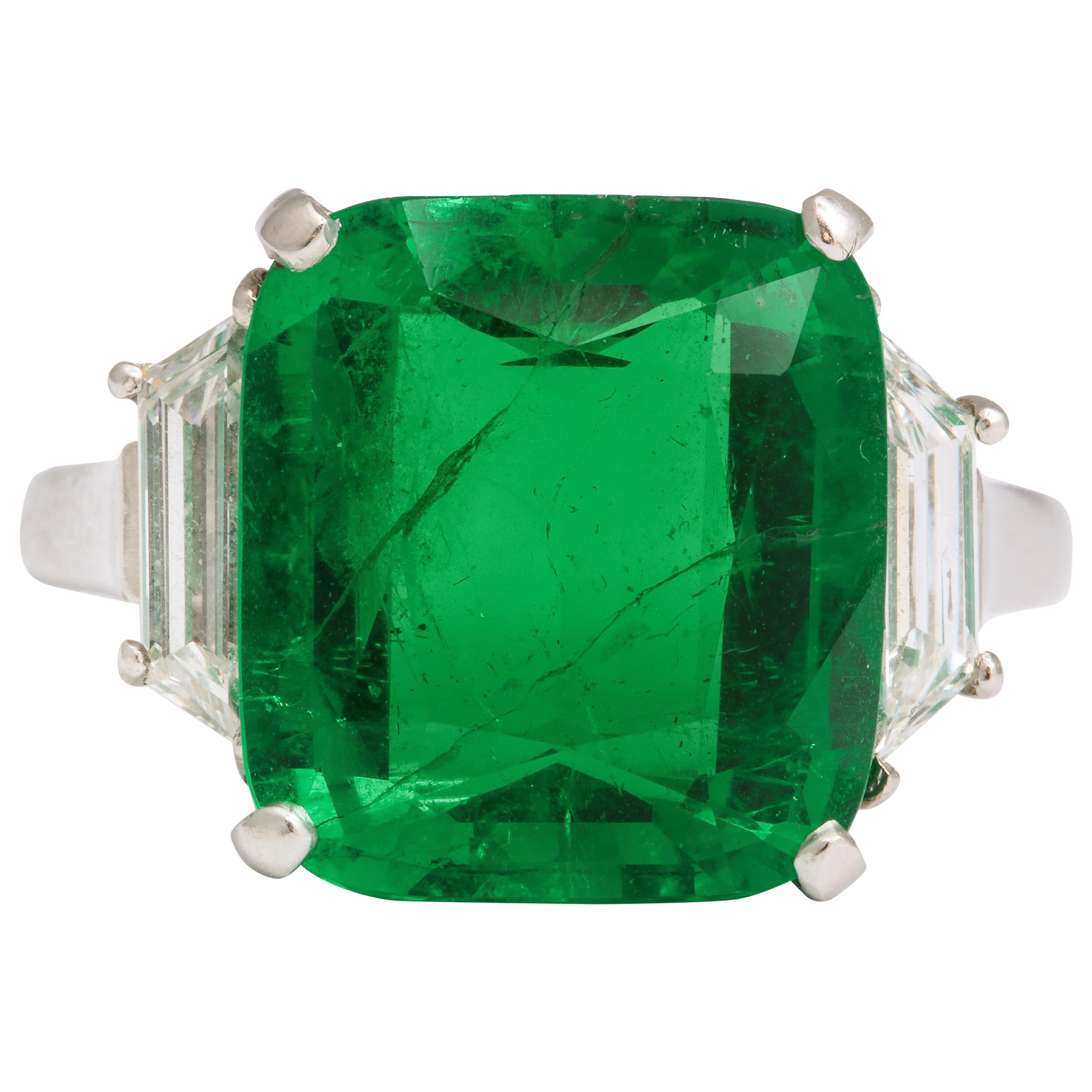 Emerald Diamond Gold Abstract Ring For Sale at 1stDibs