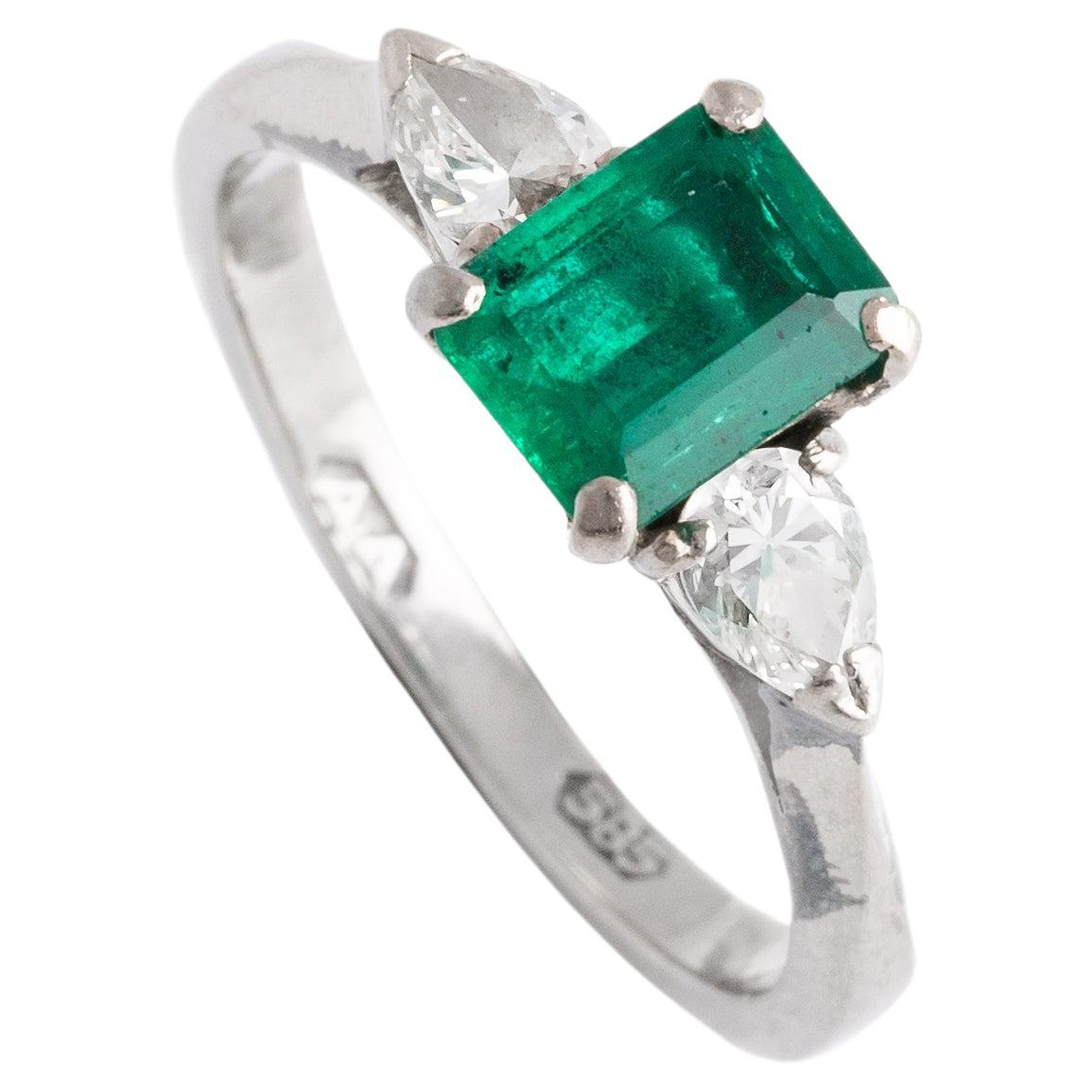 Emerald Diamond White Gold Ring For Sale