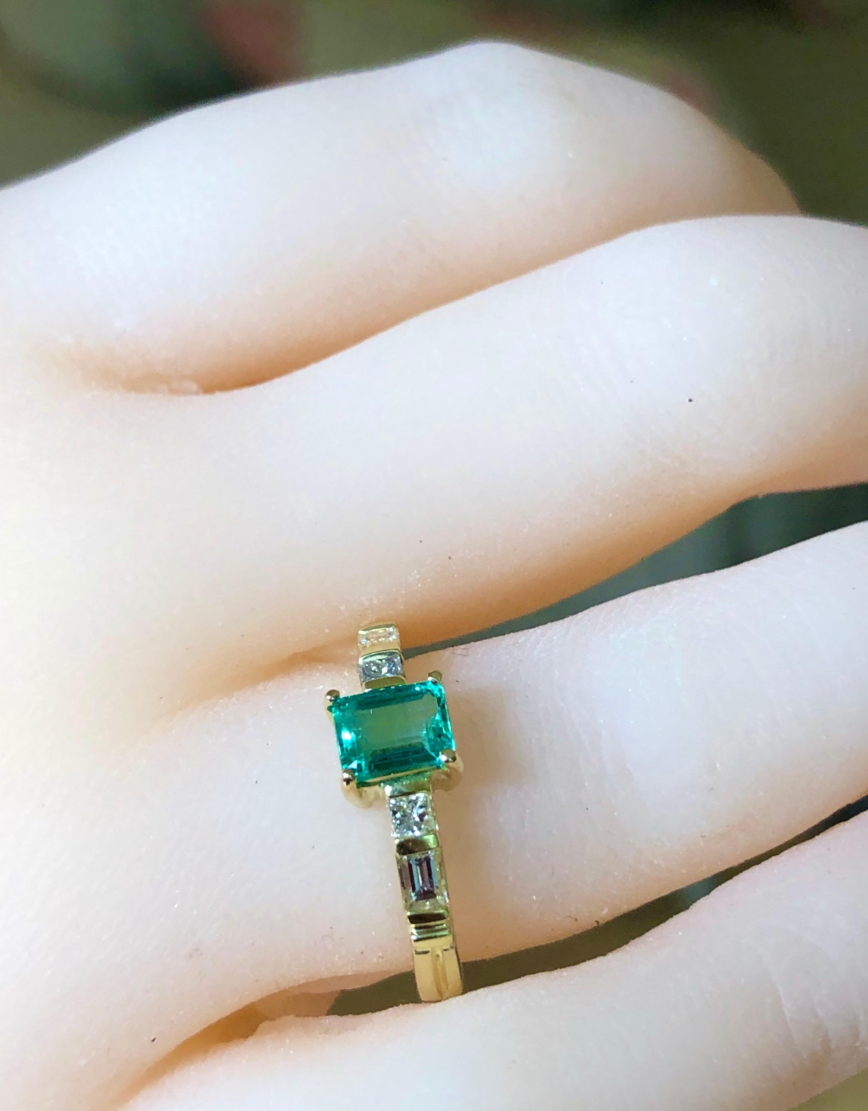 Emerald Diamond Yellow Gold 18 Karat Engagement Ring 13