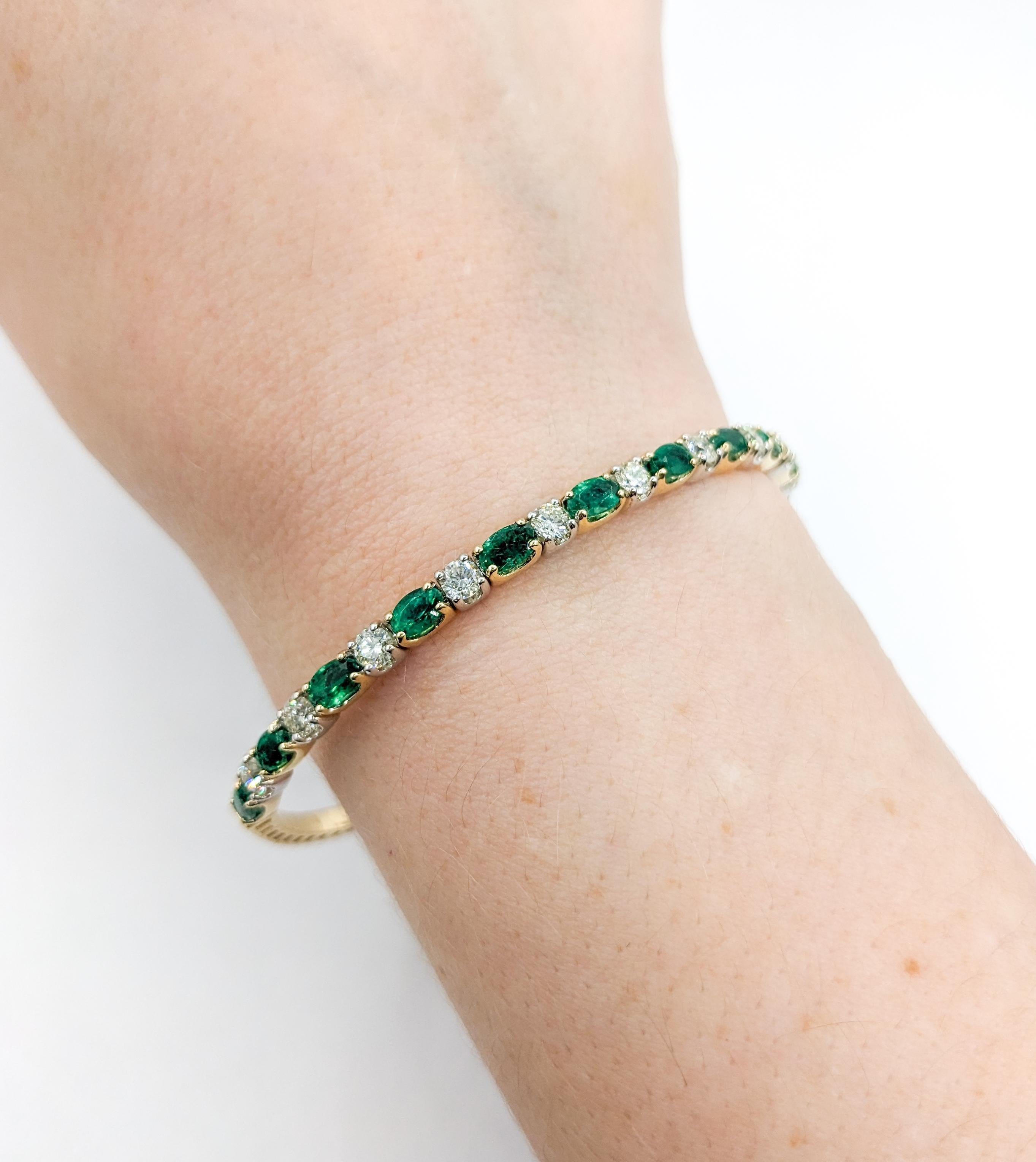 Emerald & Diamond Yellow Gold Bangle Flex Bracelet For Sale 2