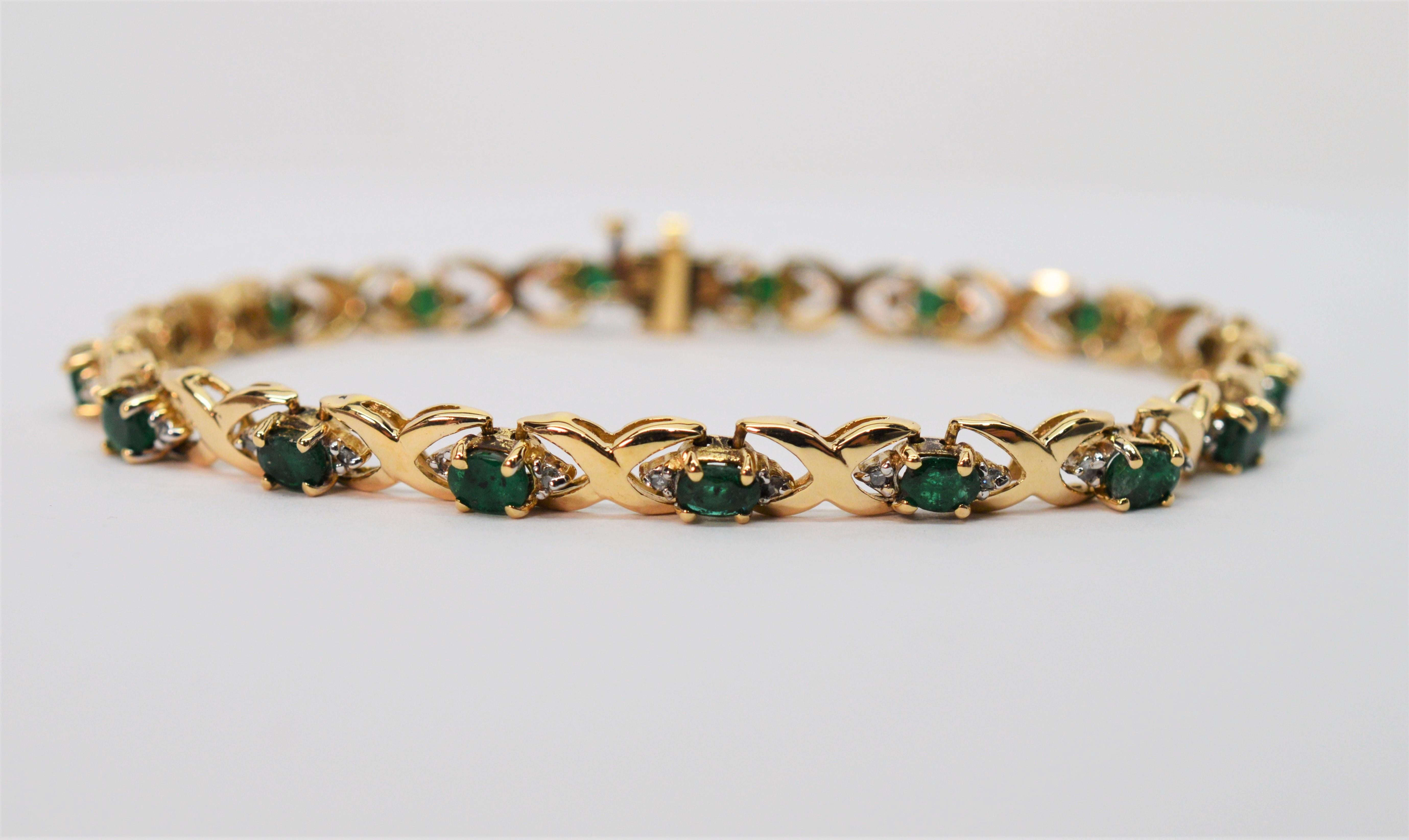 Women's Emerald Diamond Yellow Gold Tennis Bracelet
