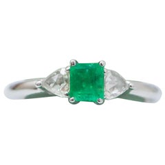 Emerald, Diamonds, 14 Karat White Gold Ring
