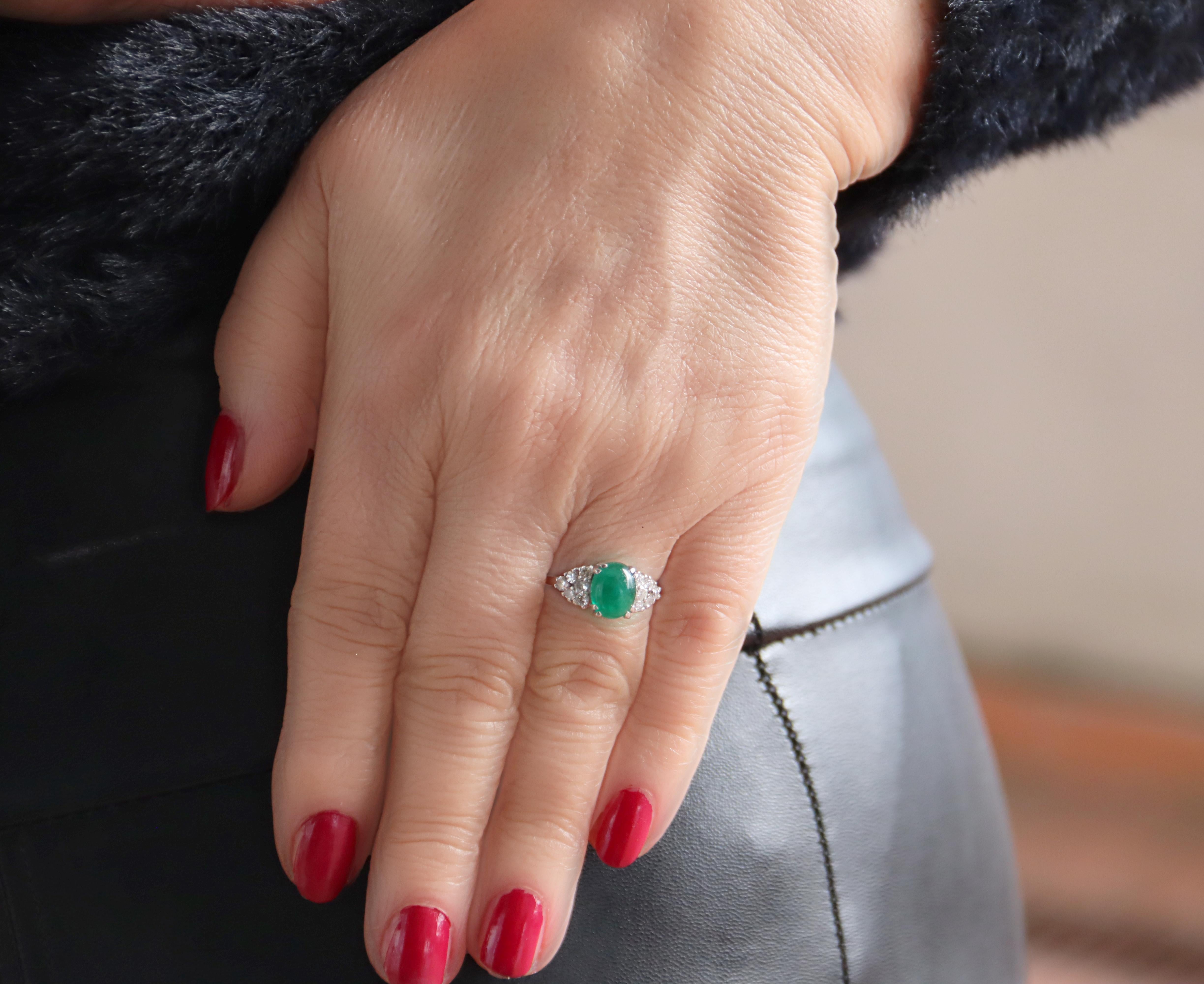 Emerald Diamonds 18 Karat White Gold Cocktail Ring For Sale 4
