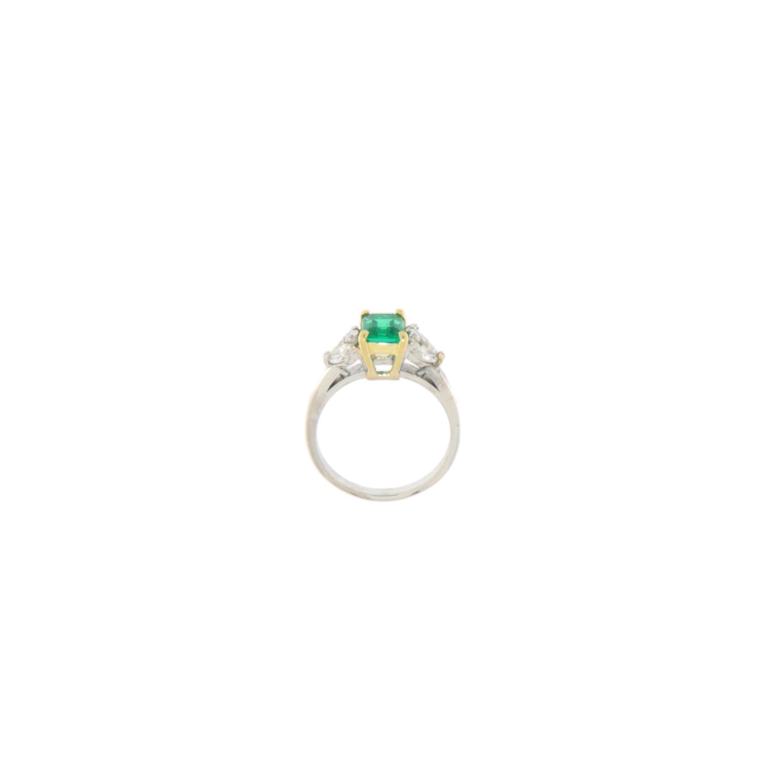 Artisan Emerald Diamonds 18 Karat White Gold Cocktail Ring For Sale